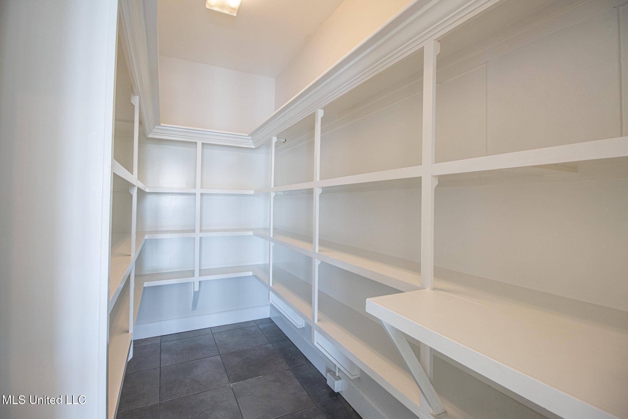 Gulfport, Mississippi, 39507, United States, 4 Bedrooms Bedrooms, ,3 BathroomsBathrooms,Residential,For Sale,1981808