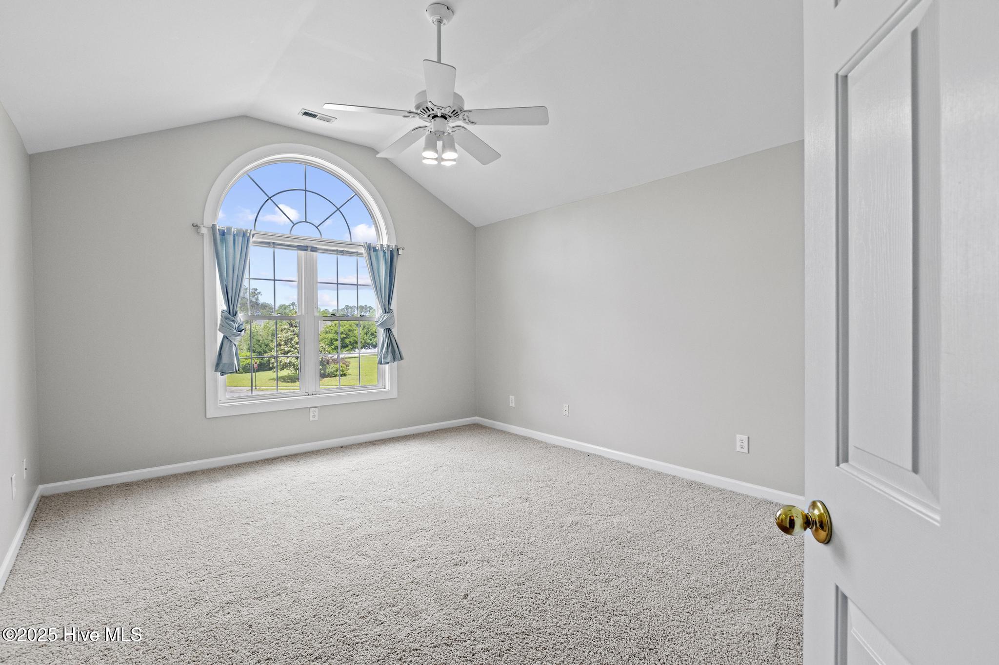 Jacksonville, North Carolina, 28540, United States, 4 Bedrooms Bedrooms, ,5 BathroomsBathrooms,Residential,For Sale,1944565