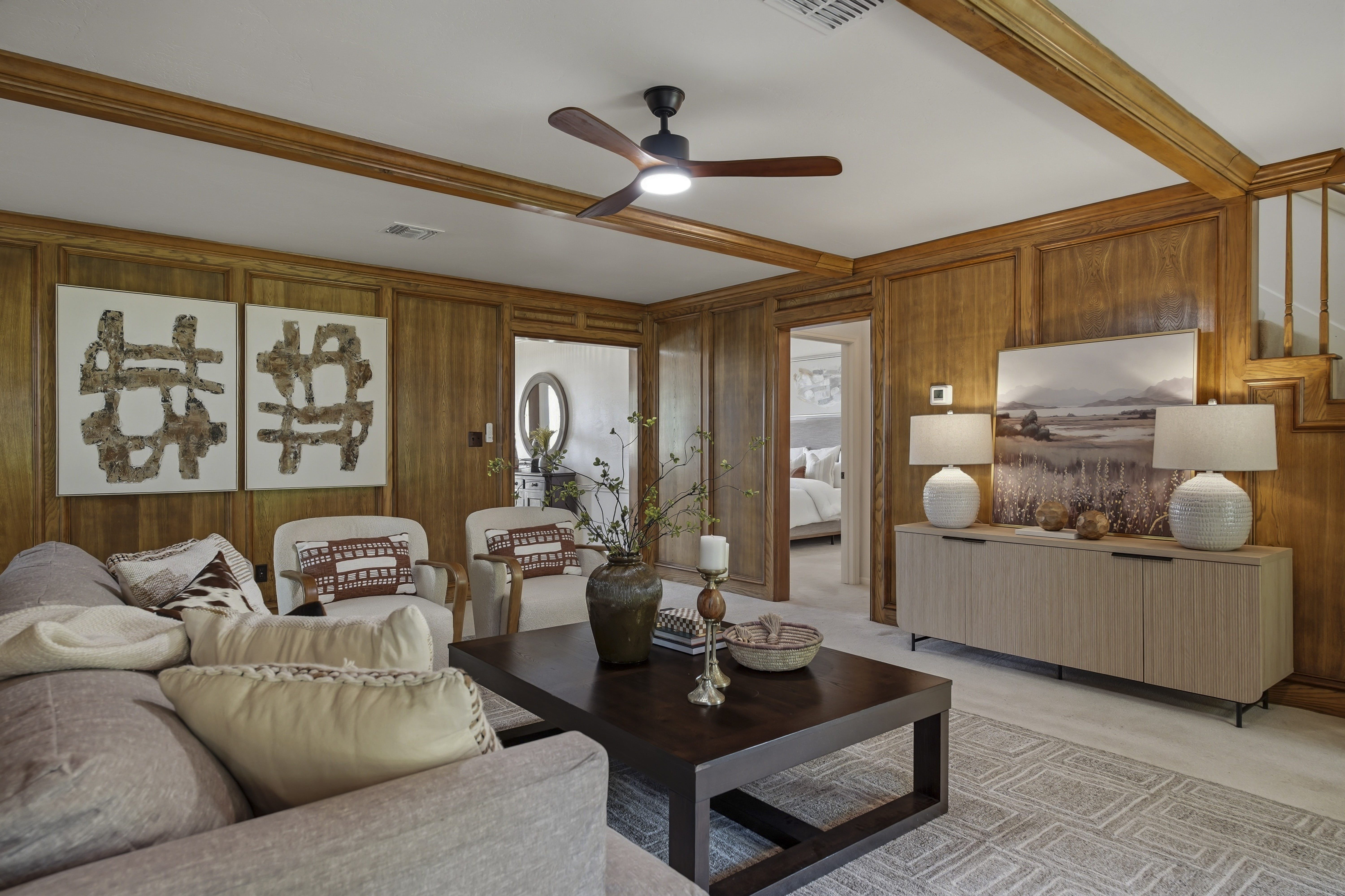  Custom Home with Private Backyard Oasis - 物件實景