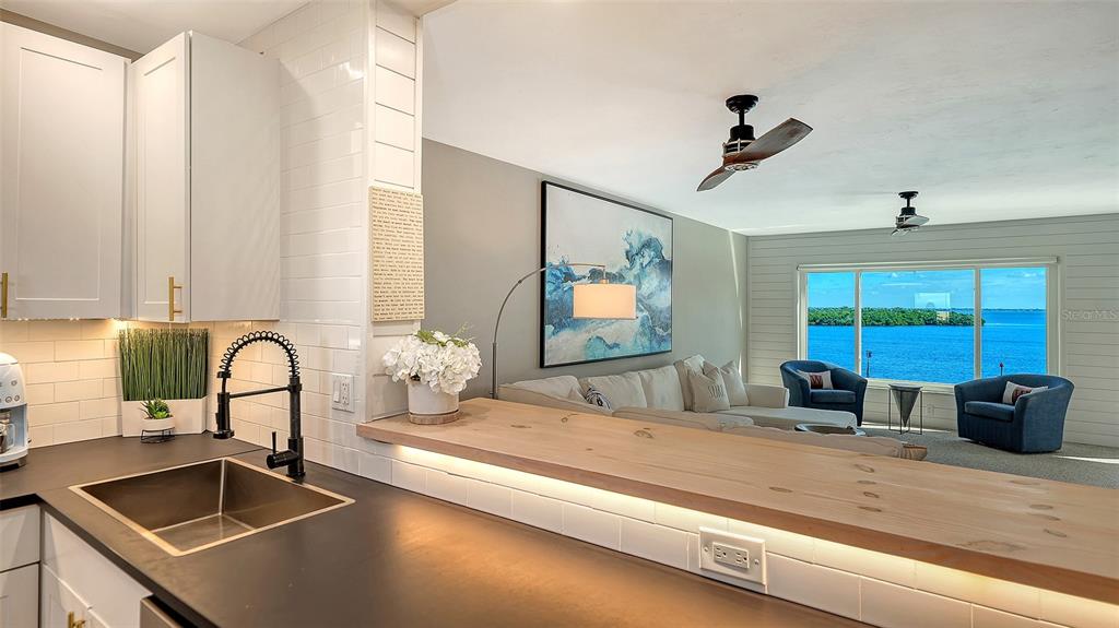 Longboat Key, Florida, 34228, United States, 2 Bedrooms Bedrooms, ,2 BathroomsBathrooms,Residential,For Sale,1987475