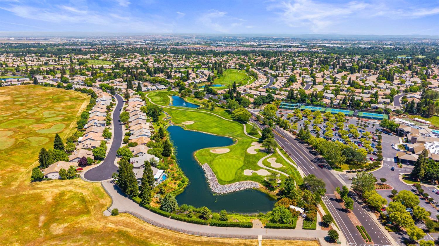 Roseville, California, 95747, United States, 3 Bedrooms Bedrooms, ,2 BathroomsBathrooms,Residential,For Sale,1924391