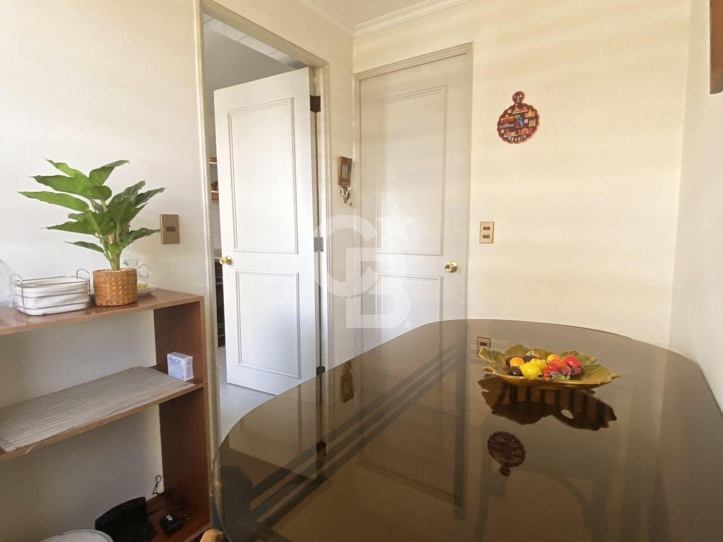 Las Condes, Chile, 5 Bedrooms Bedrooms, ,4 BathroomsBathrooms,Residential,For Sale,1994640