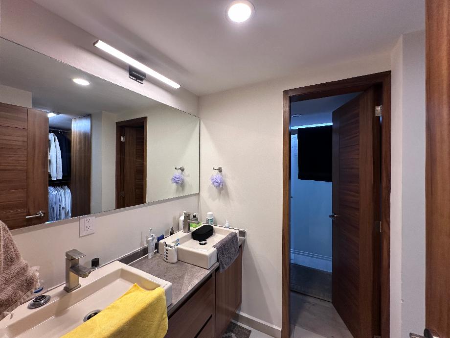 Naciones Unidas, Zapopan, Jalisco, 45117, Mexico, 4 Bedrooms Bedrooms, ,4 BathroomsBathrooms,Residential,For Sale,Naciones Unidas,1646412