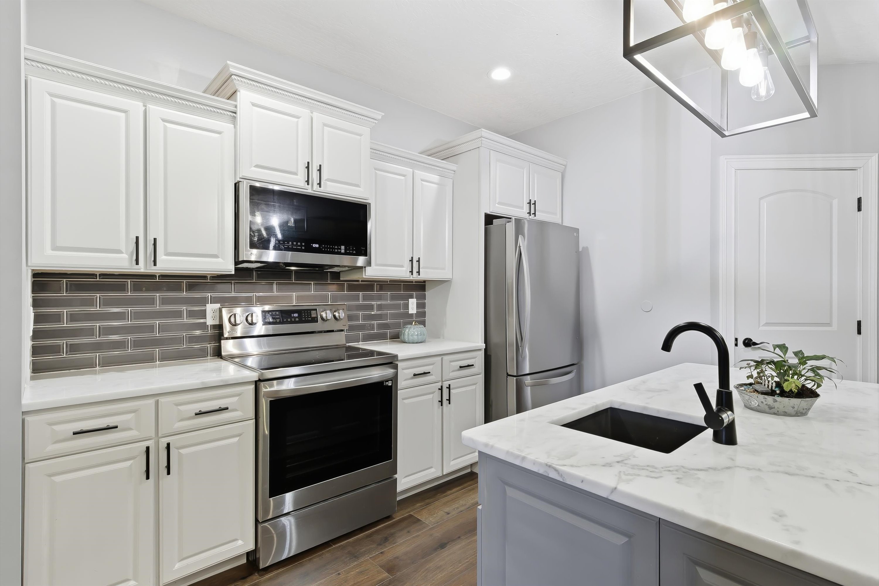 Sevierville, Tennessee, 37876, United States, 2 Bedrooms Bedrooms, ,2 BathroomsBathrooms,Residential,For Sale,1992764