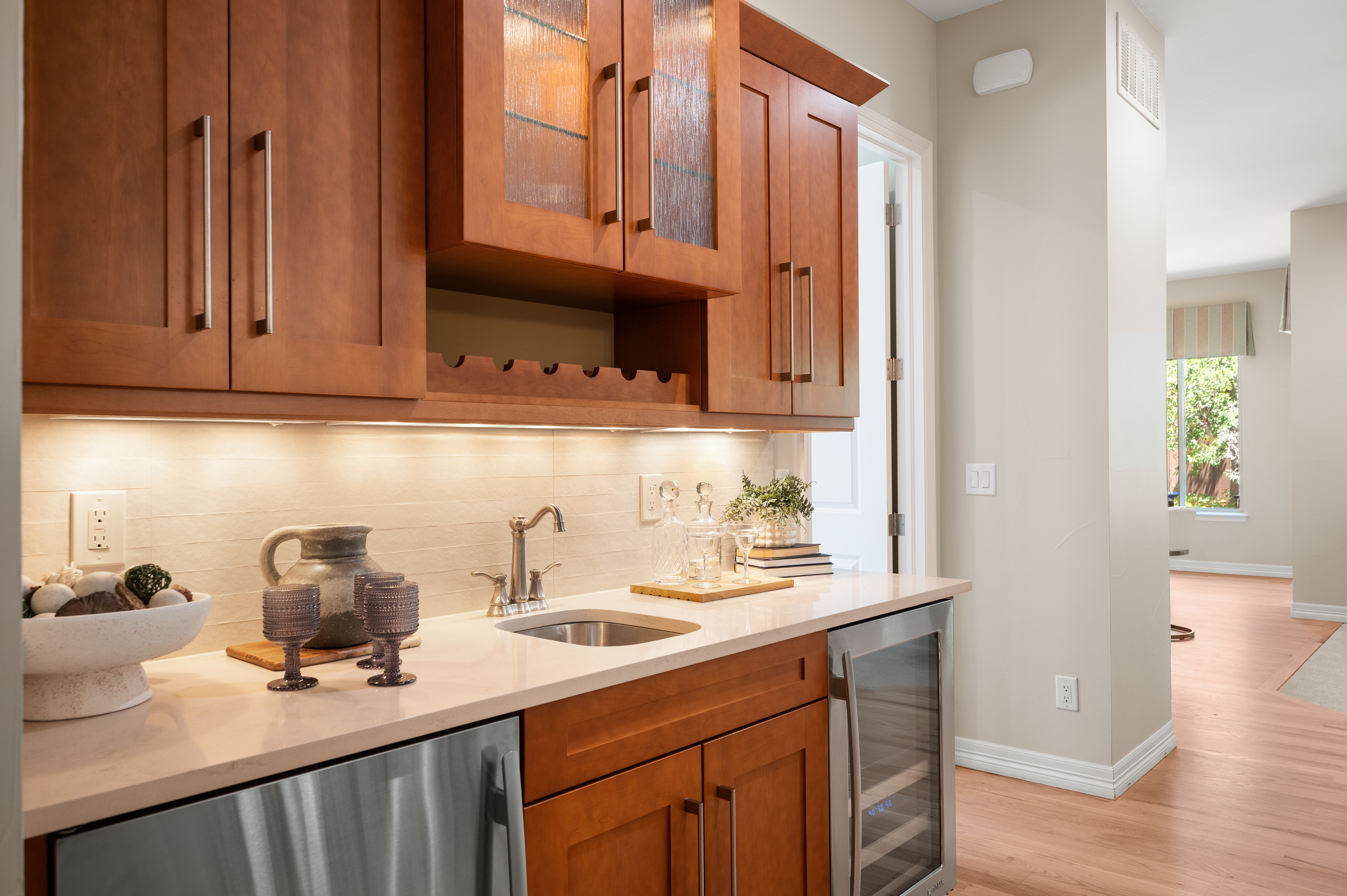 Orchard Park Patio Home with Wolf Kitchen, Spa Suite & Backyard BBQ Oasis - 物件實景