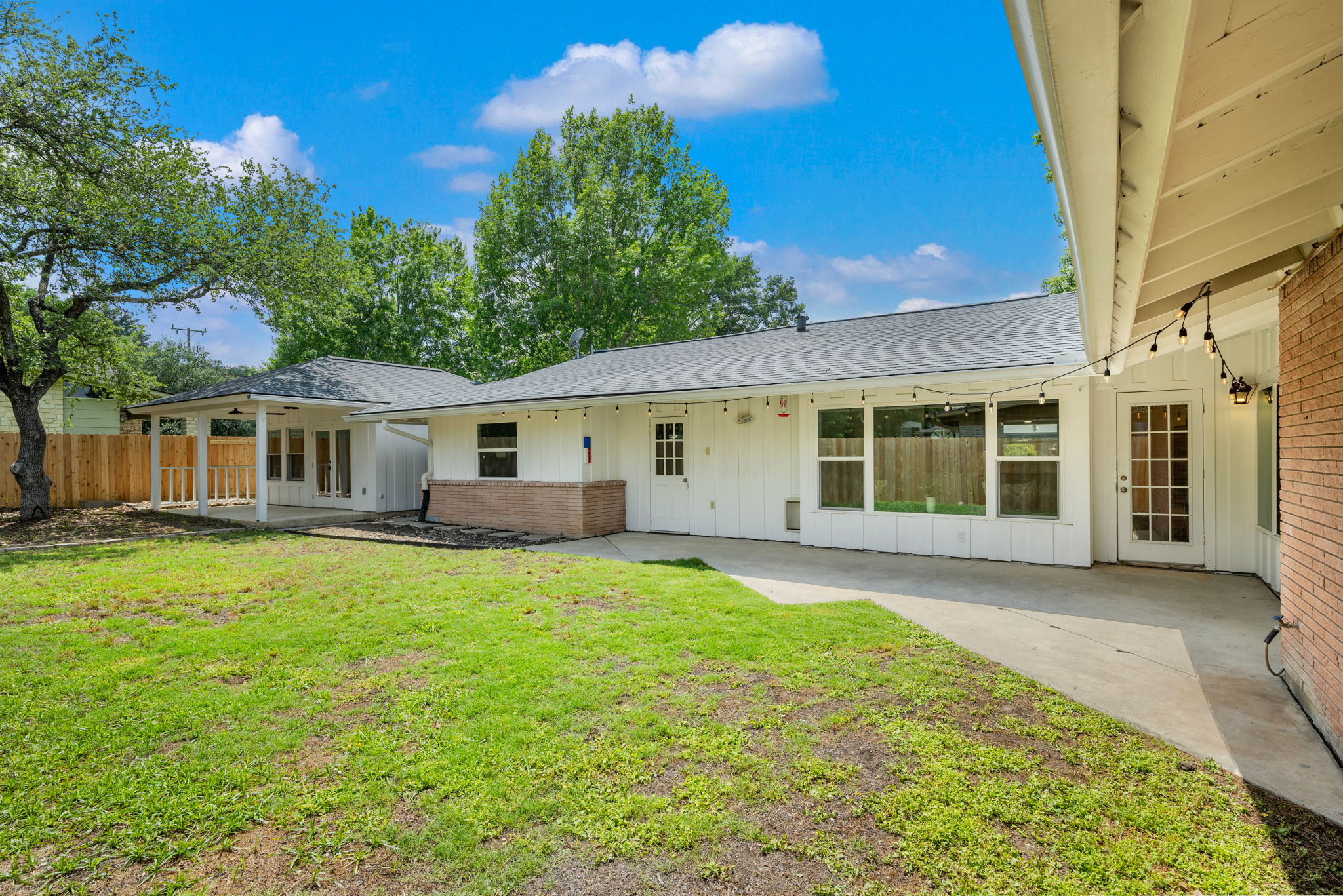  Refined Mid-Century Modern with Casita in Alamo Heights ISD - 物件實景