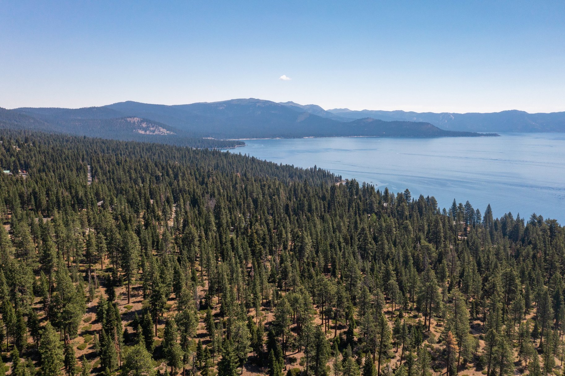  Rare, 10-acre parcel with house minutes from Tahoe City - 物件實景