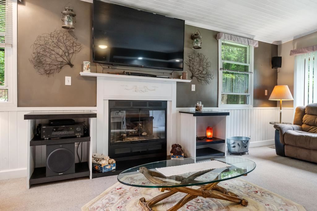 Charlevoix, Michigan, 49720, United States, 3 Bedrooms Bedrooms, ,2 BathroomsBathrooms,Residential,For Sale,1908367