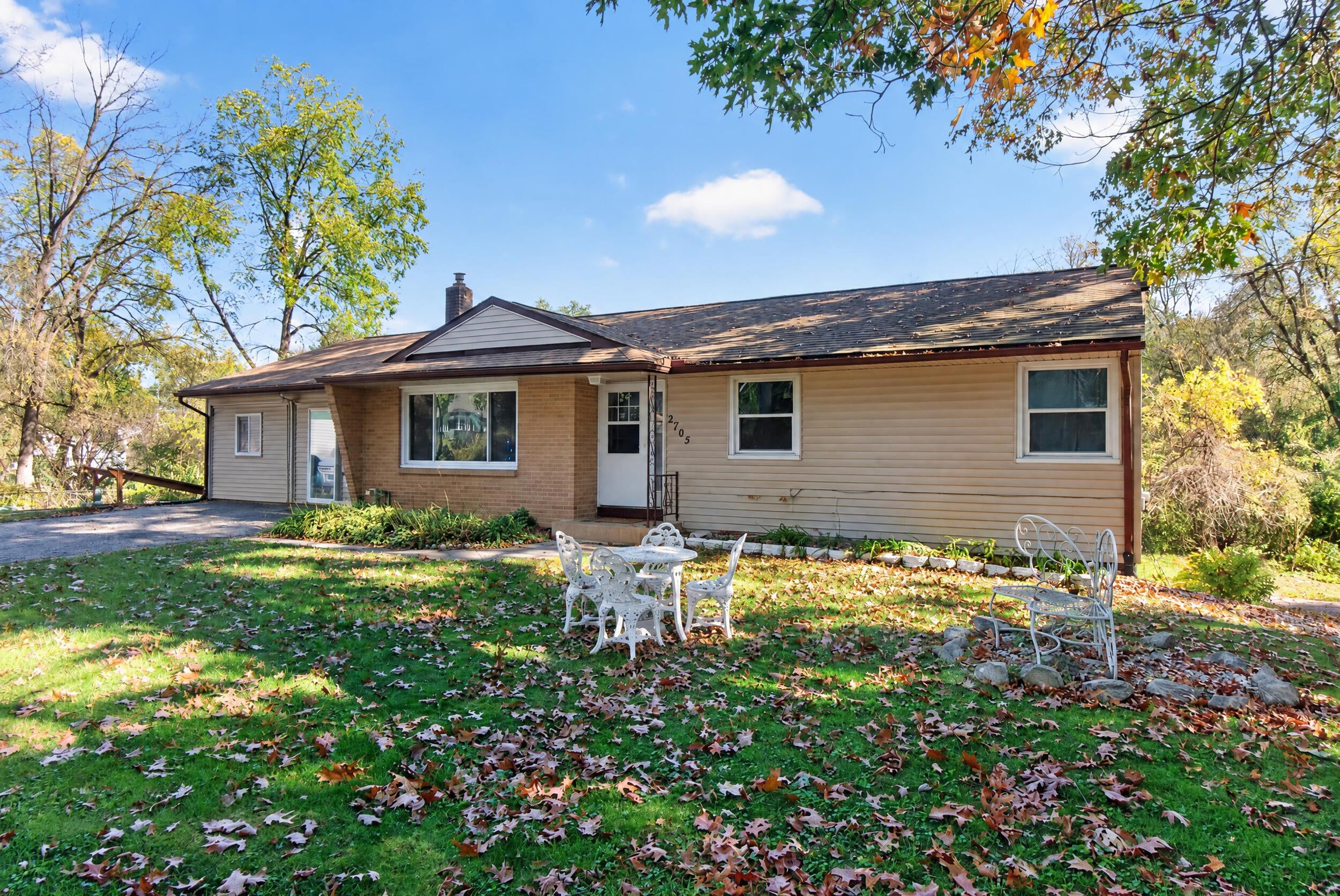 Glendale Rd, Jackson, MI 49203 #1