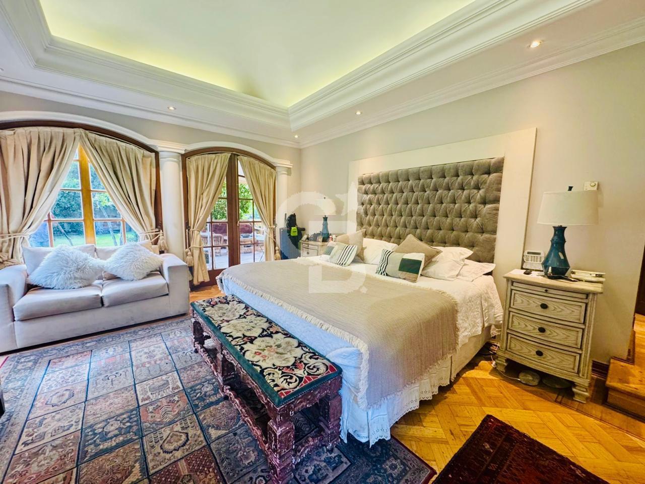 Lo Barnechea, Chile, 5 Bedrooms Bedrooms, ,5 BathroomsBathrooms,Residential,For Sale,1966133