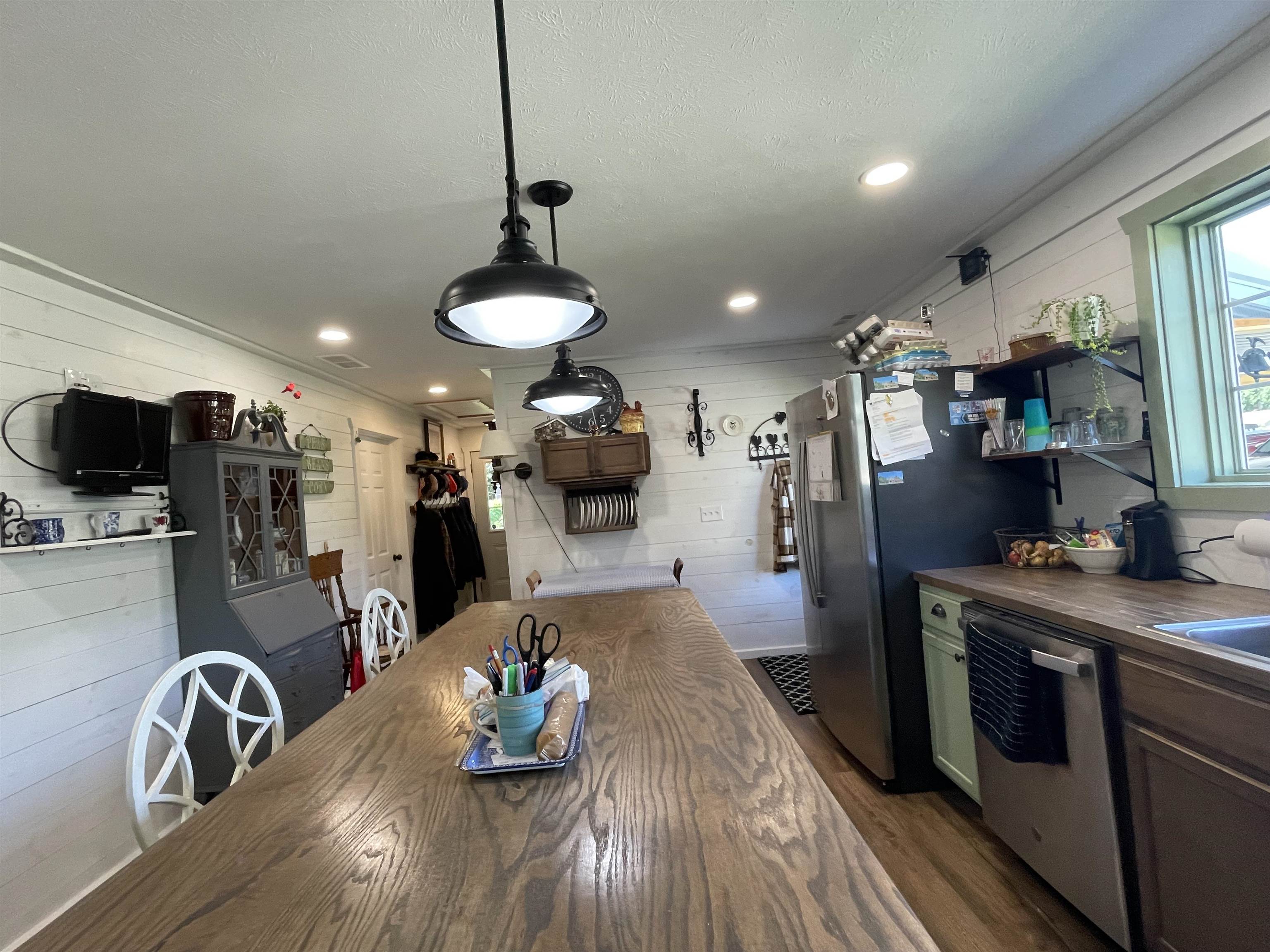 Harrison, Michigan, 48625, United States, 3 Bedrooms Bedrooms, ,3 BathroomsBathrooms,Residential,For Sale,2007492