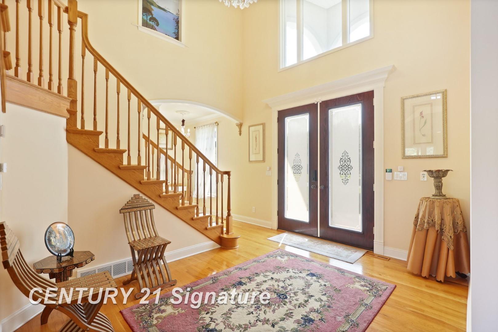 Saginaw, Michigan, 48609, United States, 4 Bedrooms Bedrooms, ,7 BathroomsBathrooms,Residential,For Sale,1980528