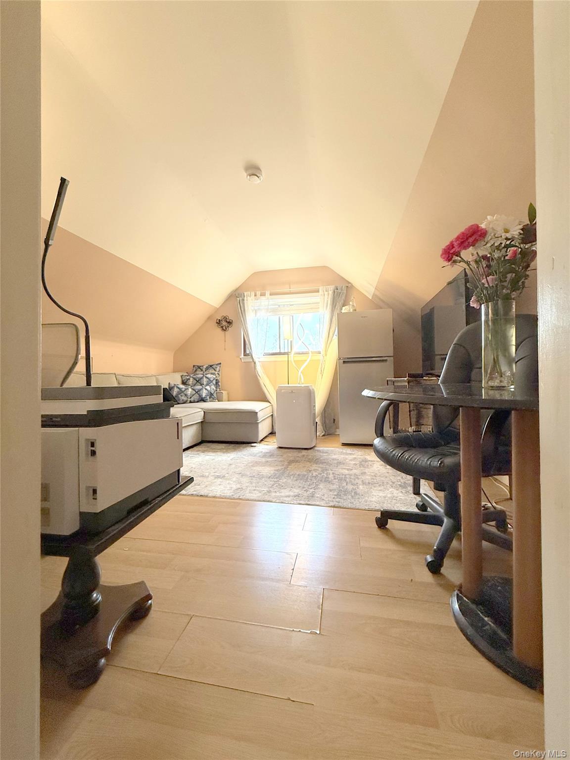 New City, New York, 10956, United States, 4 Bedrooms Bedrooms, ,3 BathroomsBathrooms,Residential,For Sale,1896333