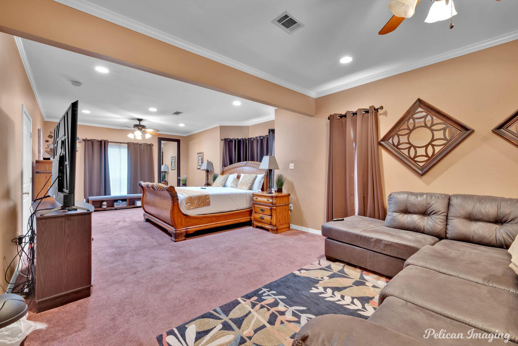 Natchitoches, Louisiana, 71457, United States, 5 Bedrooms Bedrooms, ,3 BathroomsBathrooms,Residential,For Sale,1993825