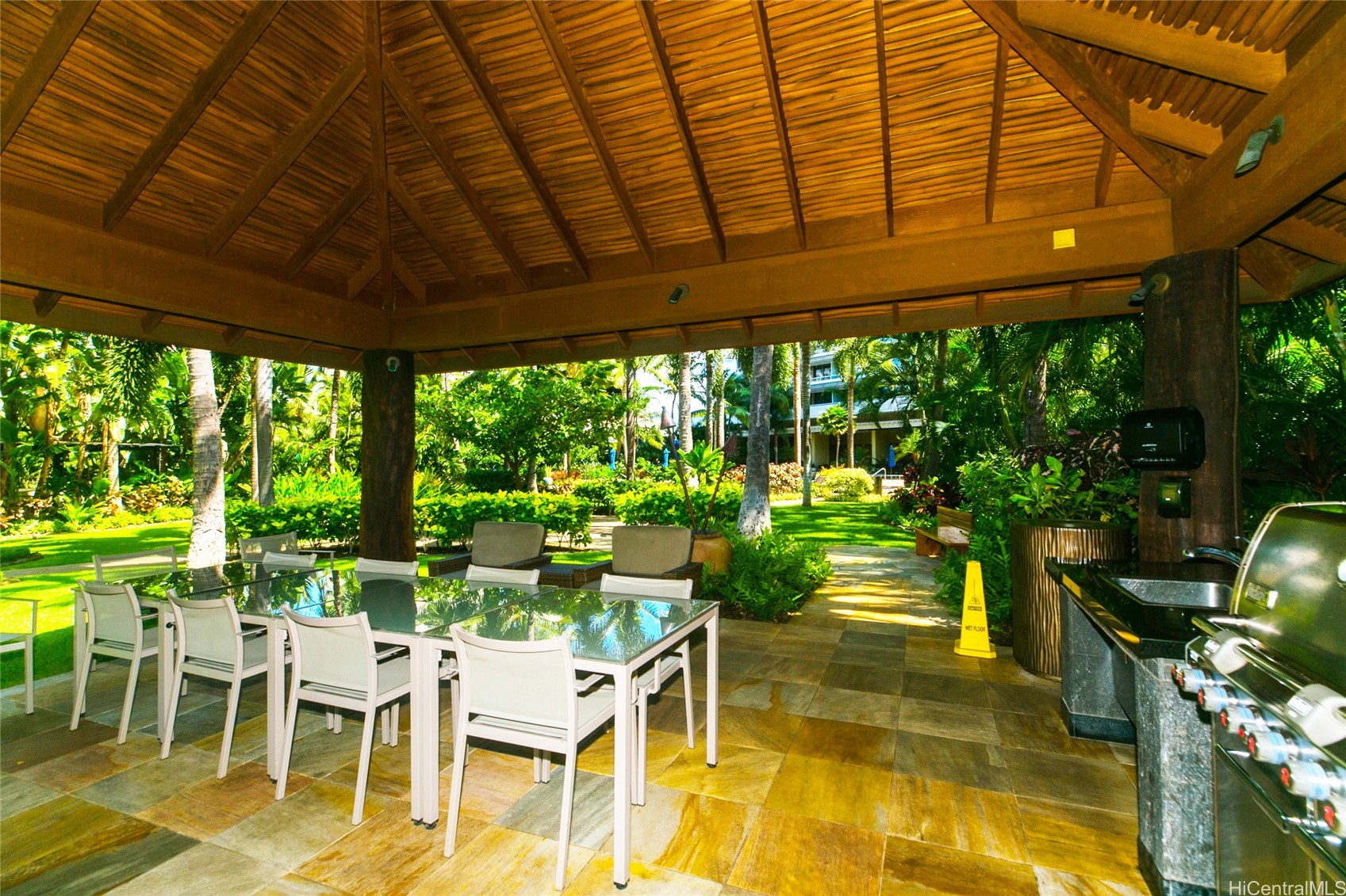 Honolulu, Hawaii, 96815, United States, 2 Bedrooms Bedrooms, ,2 BathroomsBathrooms,Residential,For Sale,1794682
