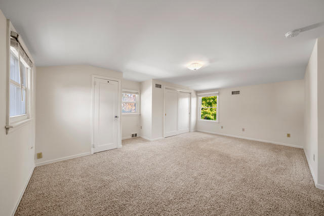 Fair Lawn, New Jersey, 07410, United States, 4 Bedrooms Bedrooms, ,2 BathroomsBathrooms,Residential,For Sale,1992454