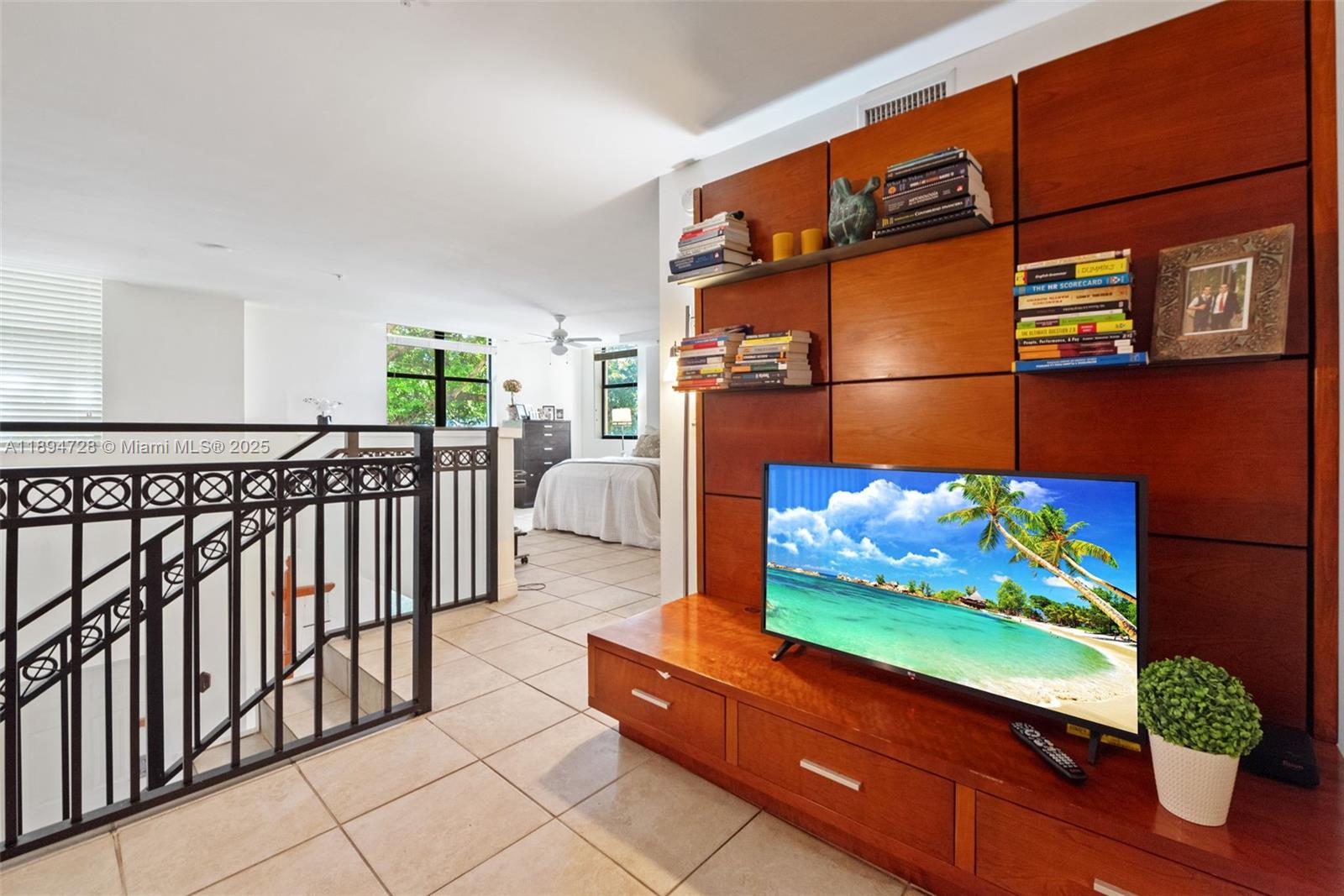 Coral Gables, Florida, 33134, United States, 1 Bedroom Bedrooms, ,2 BathroomsBathrooms,Residential,For Sale,1963892