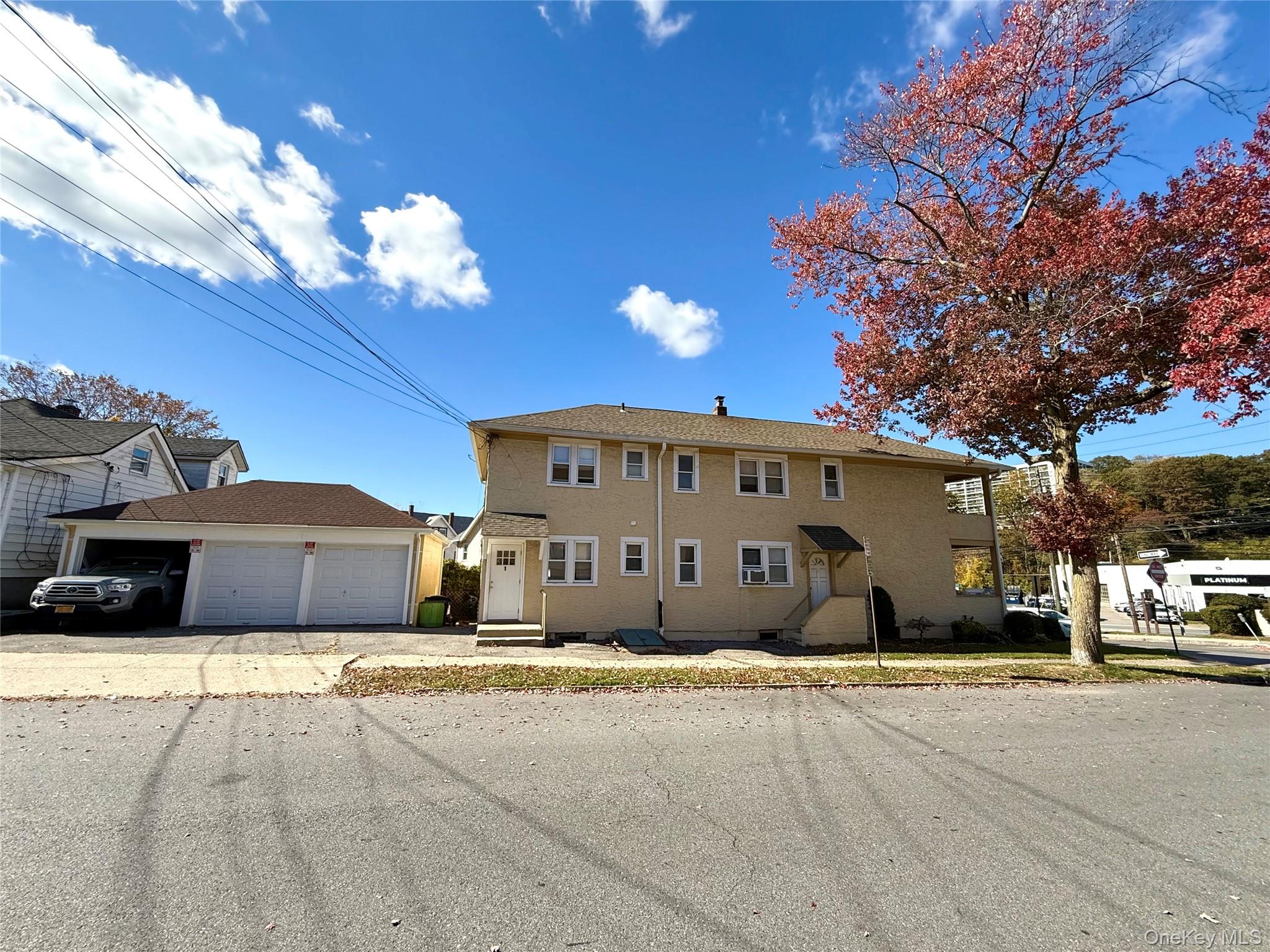 White Plains, New York, 10606, United States, 5 Bedrooms Bedrooms, ,4 BathroomsBathrooms,Residential,For Sale,1988224