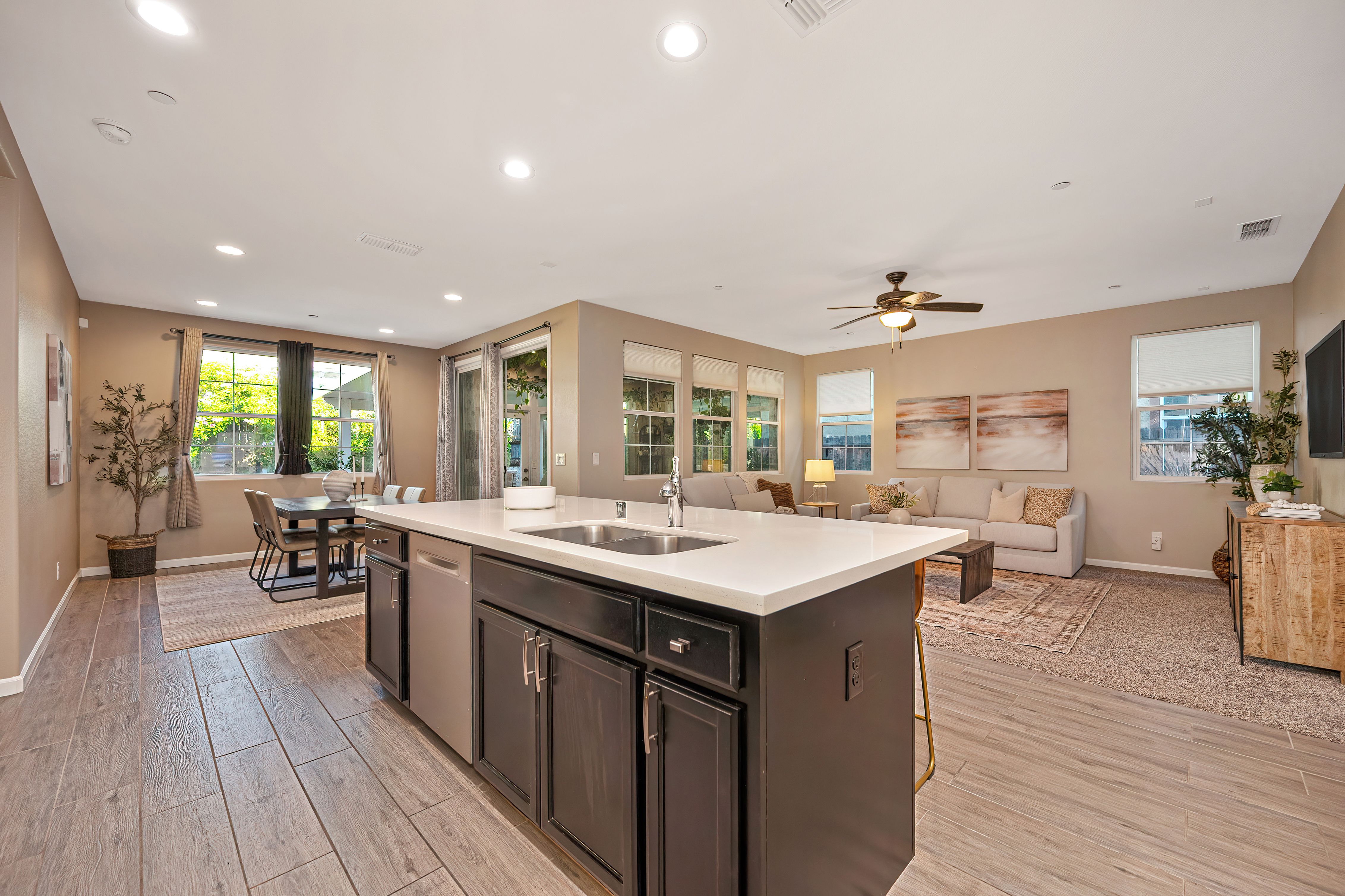  7153 Greenford Way, Roseville, CA 95747 - 物件實景