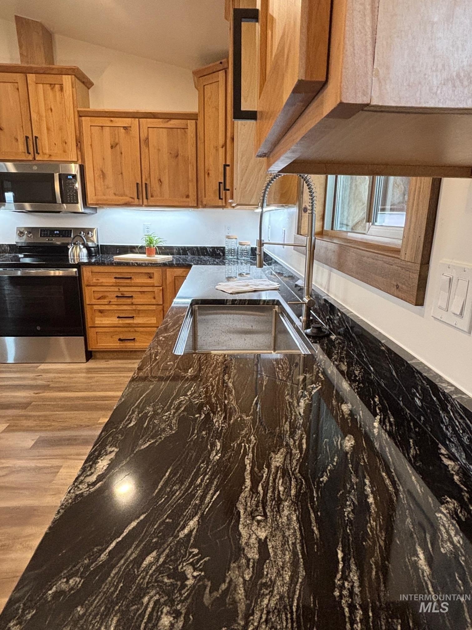 Lewiston, Idaho, 83501, United States, 3 Bedrooms Bedrooms, ,3 BathroomsBathrooms,Residential,For Sale,1976942