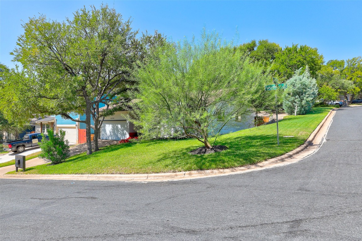 Austin, Texas, 78759, United States, 3 Bedrooms Bedrooms, ,2 BathroomsBathrooms,Residential,For Sale,1932047