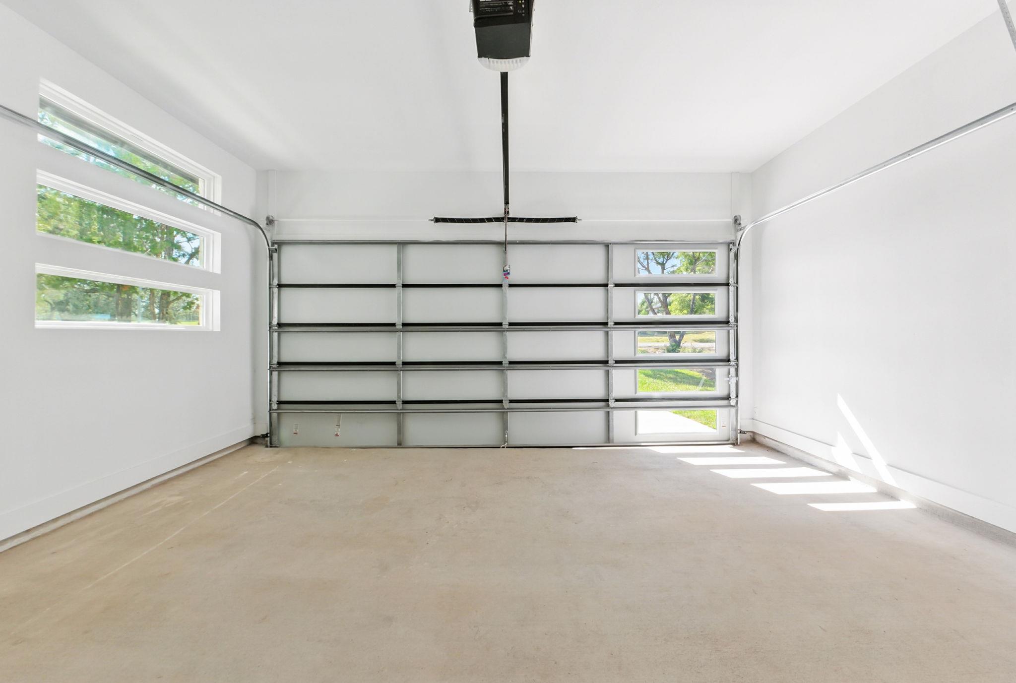 Spicewood, Texas, 78669, United States, 3 Bedrooms Bedrooms, ,4 BathroomsBathrooms,Residential,For Sale,1977175