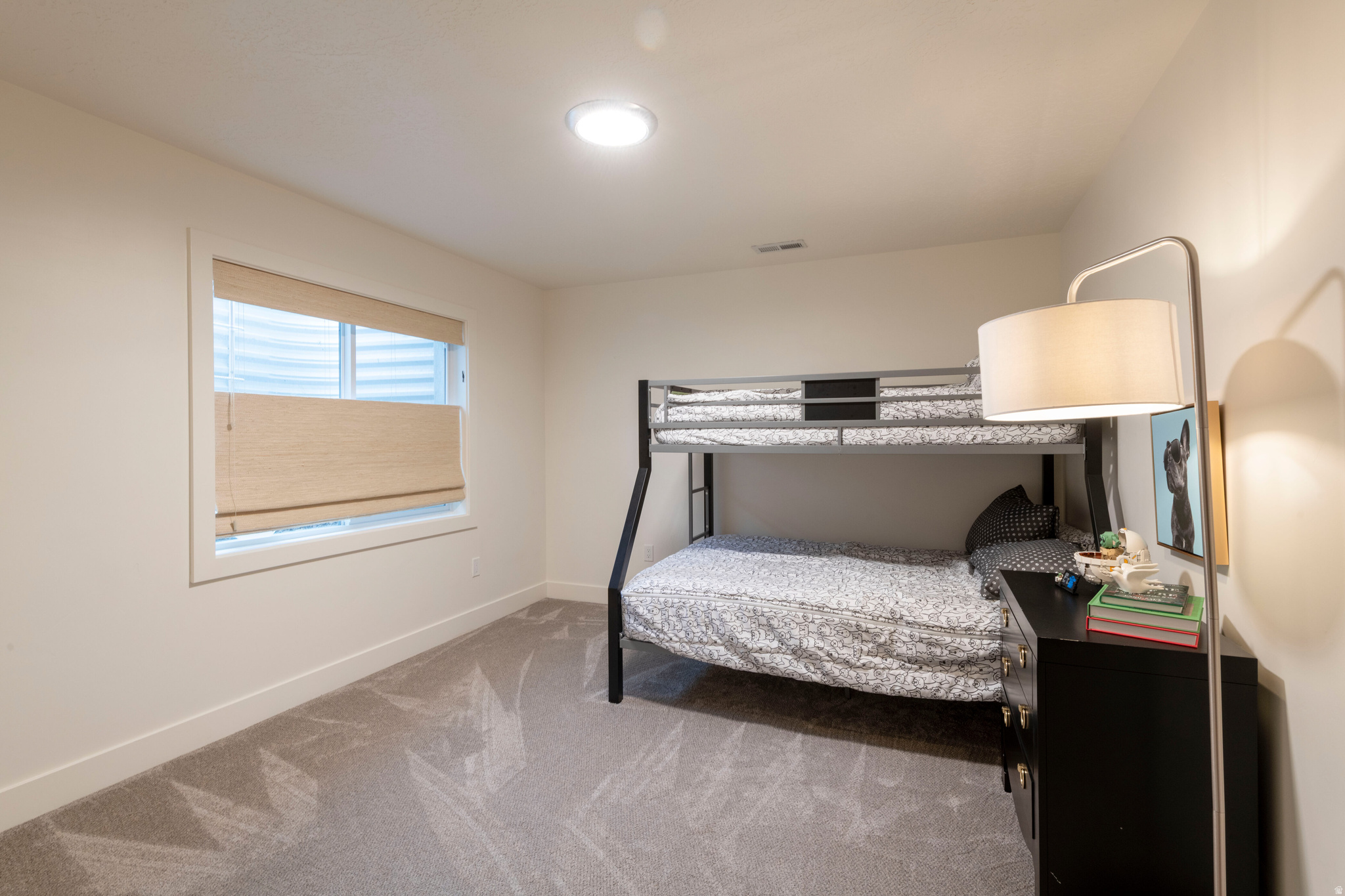 Holladay, Utah, 84117, United States, 4 Bedrooms Bedrooms, ,4 BathroomsBathrooms,Residential,For Sale,1991877