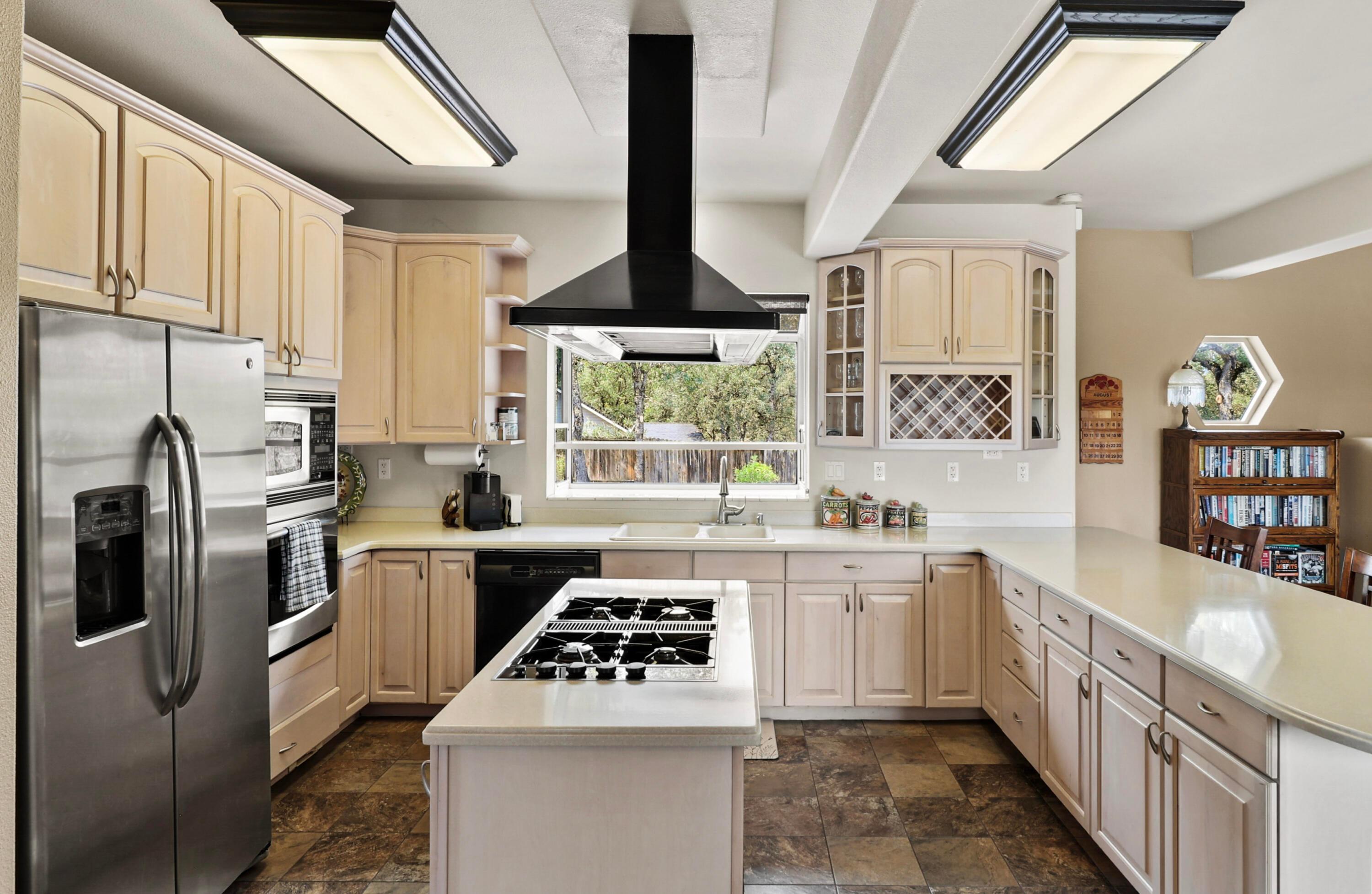 Redding, California, 96002, United States, 3 Bedrooms Bedrooms, ,3 BathroomsBathrooms,Residential,For Sale,1992839