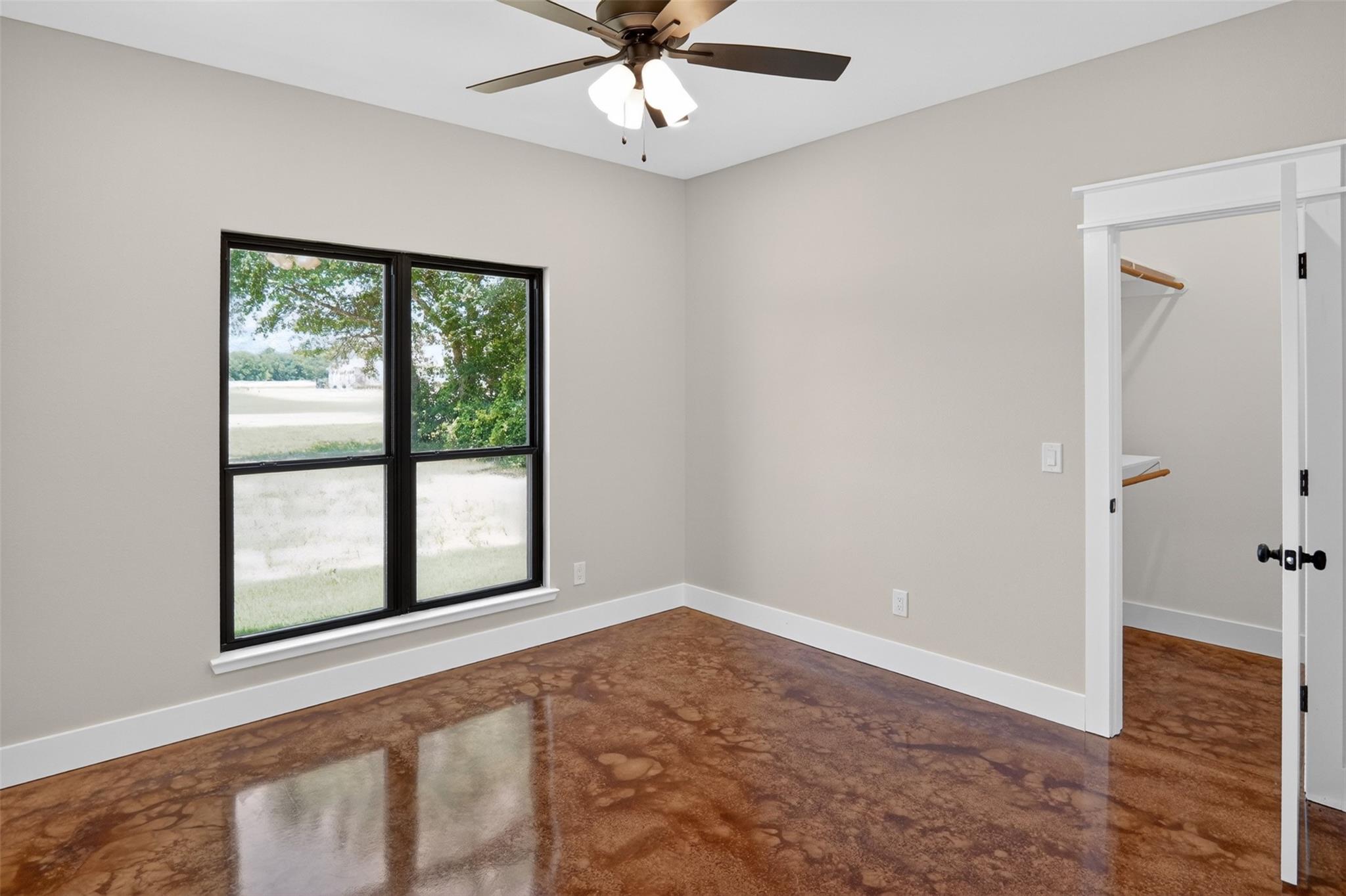 Paris, Texas, 75462, United States, 4 Bedrooms Bedrooms, ,4 BathroomsBathrooms,Residential,For Sale,2049414