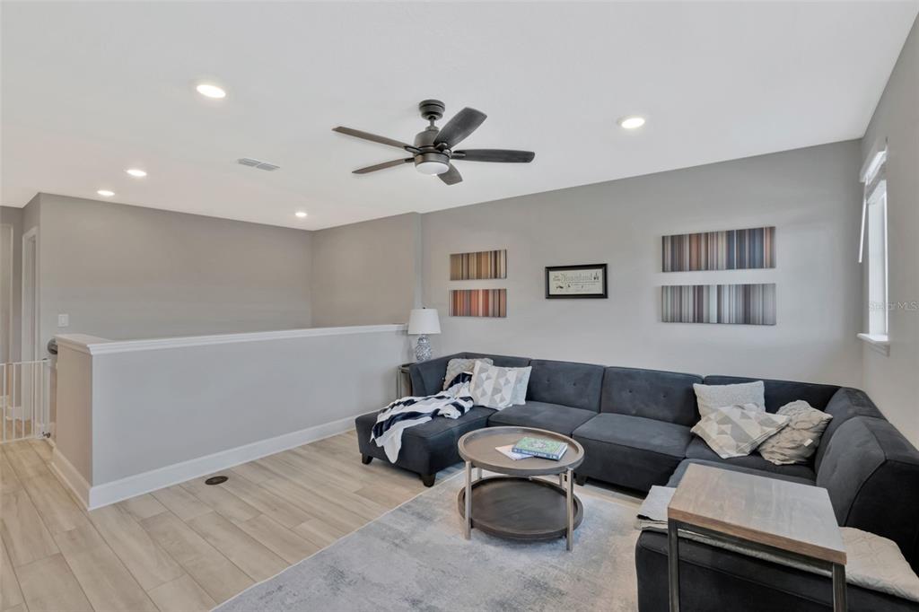 St Cloud, Florida, 34772, United States, 5 Bedrooms Bedrooms, ,3 BathroomsBathrooms,Residential,For Sale,1970821