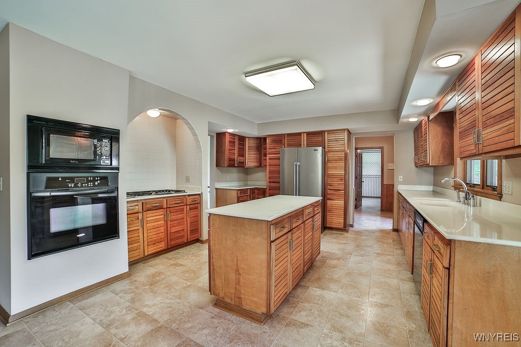 Grand Island, New York, 14072, United States, 4 Bedrooms Bedrooms, ,4 BathroomsBathrooms,Residential,For Sale,1899364
