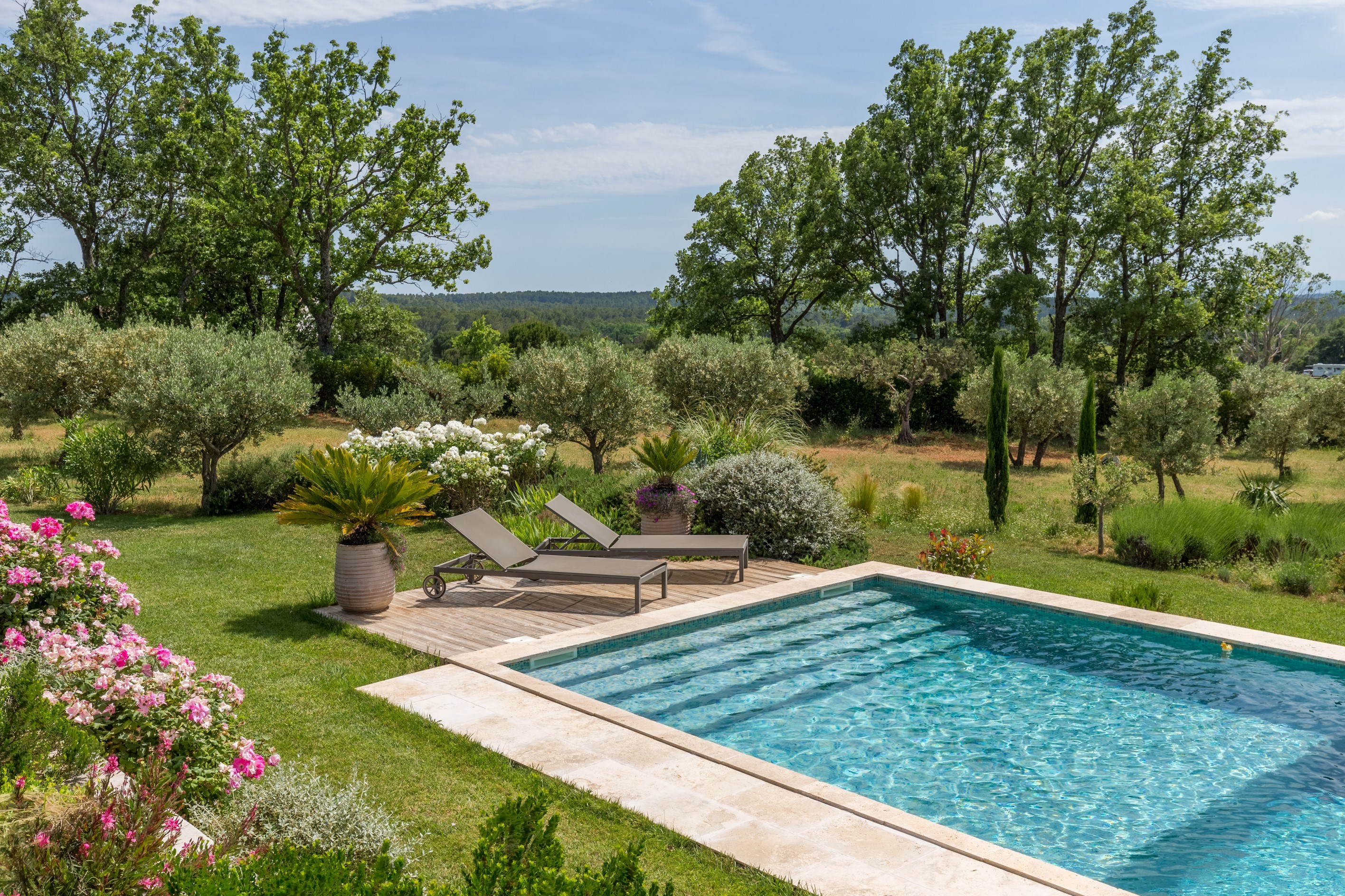  Single-Level Villa with Panoramic Views. - 物件實景
