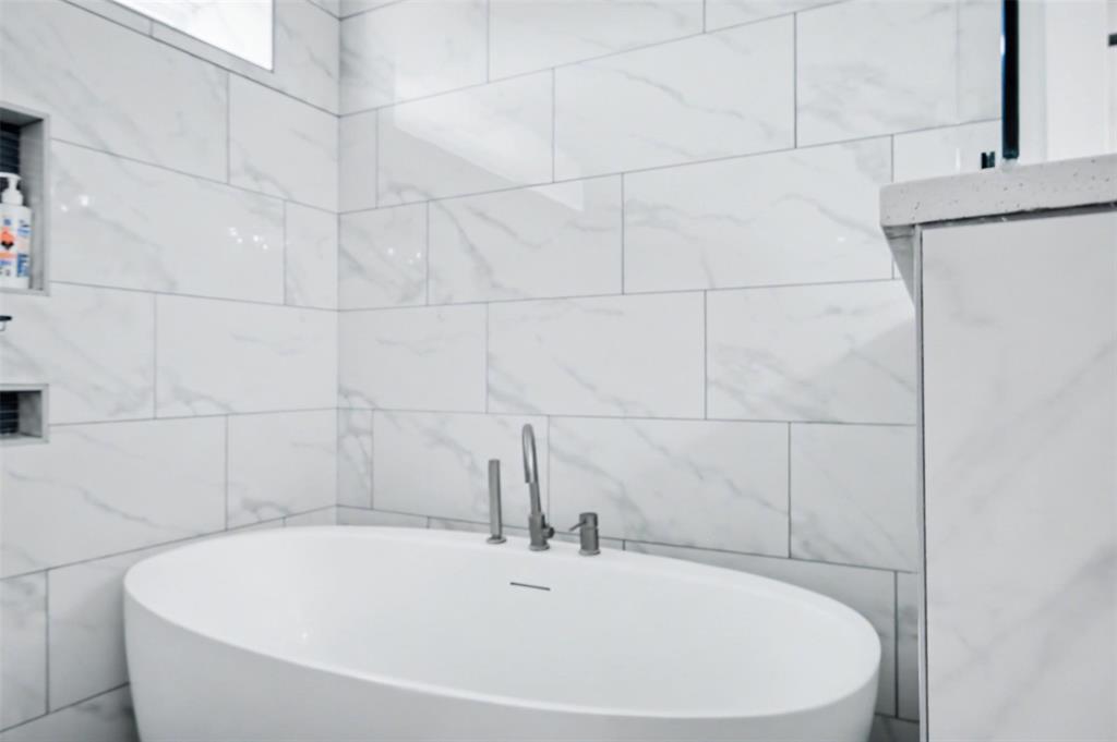 Alvord, Texas, 76225, United States, 3 Bedrooms Bedrooms, ,2 BathroomsBathrooms,Residential,For Sale,2006100