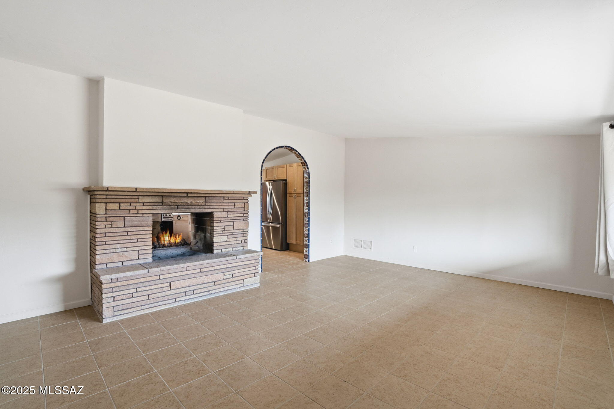 Tucson, Arizona, 85745, United States, 3 Bedrooms Bedrooms, ,3 BathroomsBathrooms,Residential,For Sale,1997512