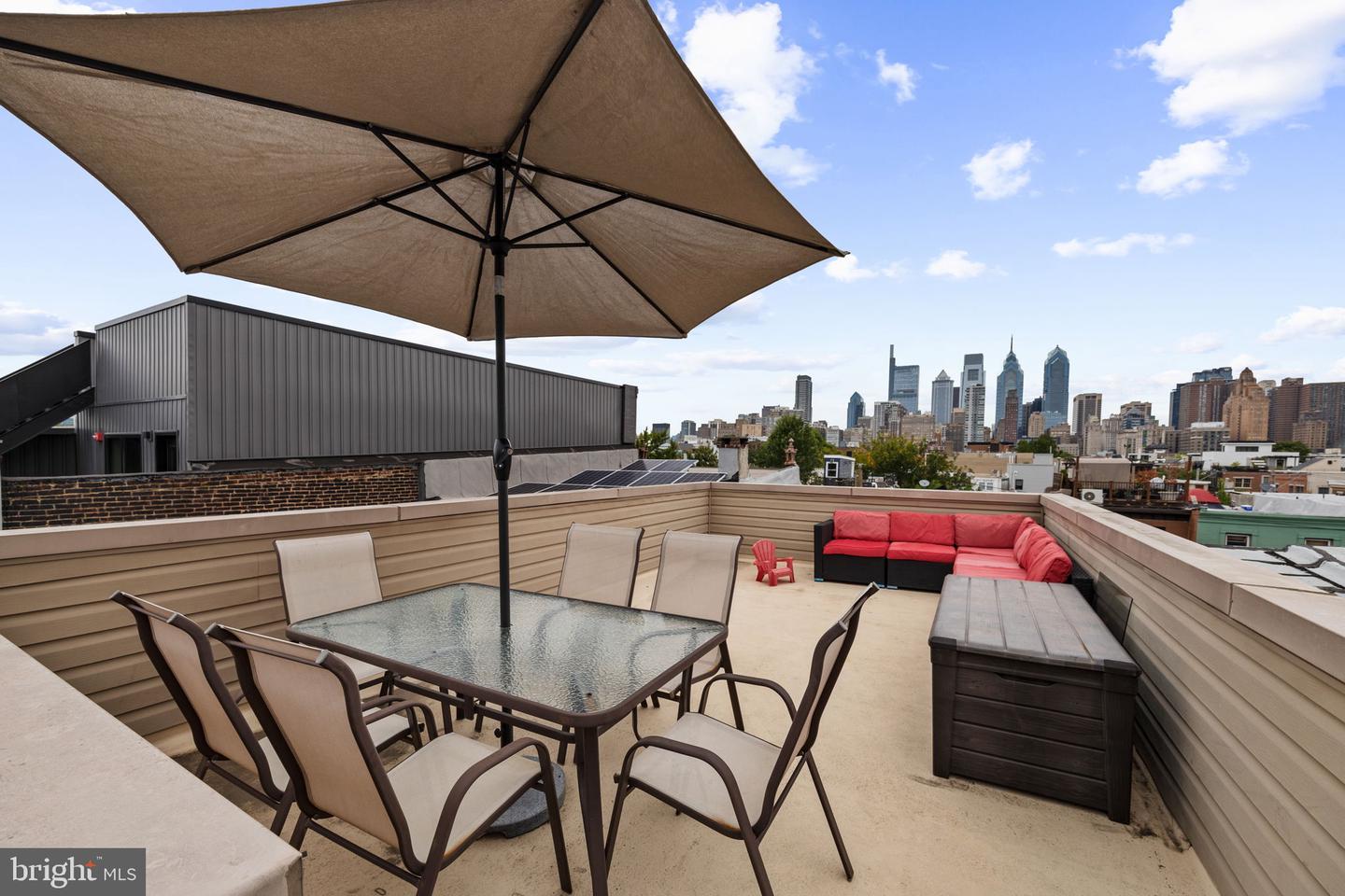 Philadelphia, Pennsylvania, 19146, United States, 3 Bedrooms Bedrooms, ,2 BathroomsBathrooms,Residential,For Sale,1949771