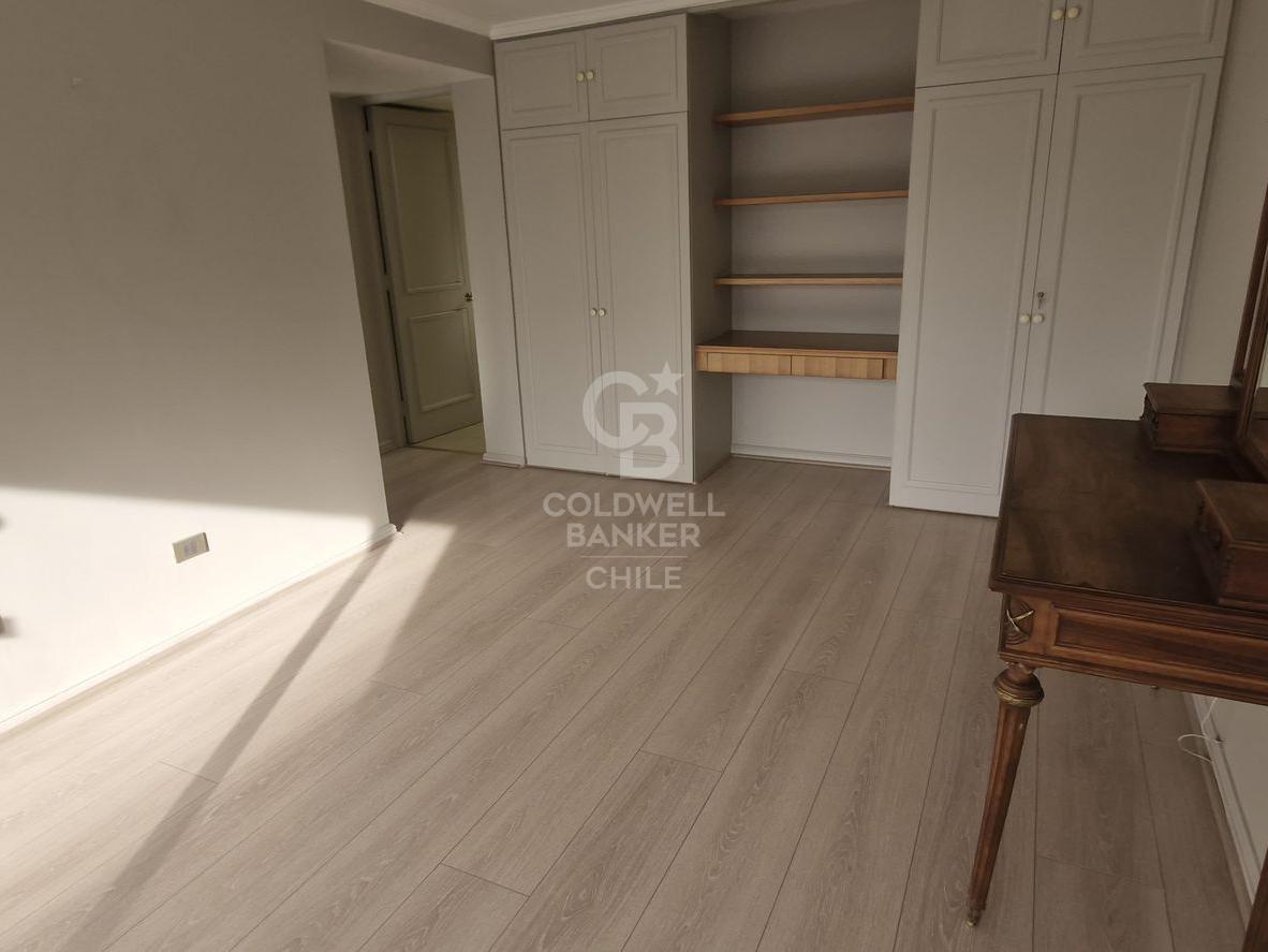 Las Condes, Chile, 3 Bedrooms Bedrooms, ,4 BathroomsBathrooms,Residential,For Sale,1908401