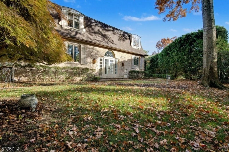 Clifton City, New Jersey, 07013, United States, 5 Bedrooms Bedrooms, ,4 BathroomsBathrooms,Residential,For Sale,1988596