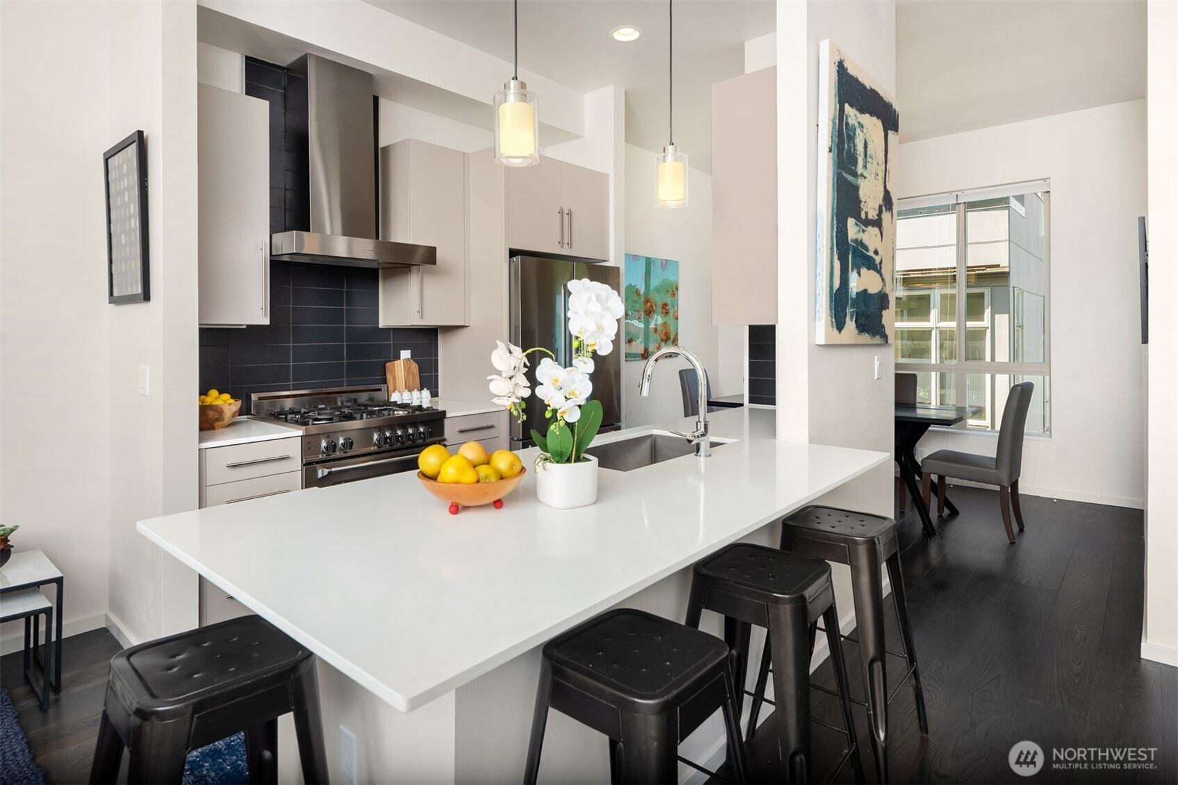 Seattle, Washington, 98122, United States, 3 Bedrooms Bedrooms, ,2 BathroomsBathrooms,Residential,For Sale,1856144