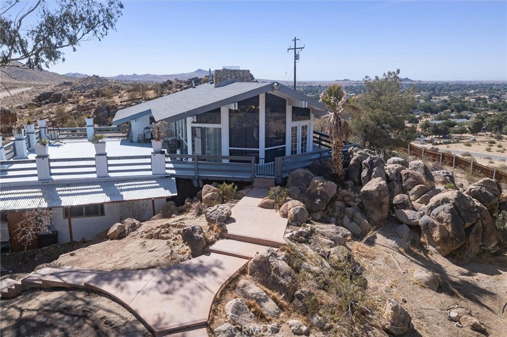 Palmdale, California, 93591, United States, 4 Bedrooms Bedrooms, ,1 BathroomBathrooms,Residential,For Sale,1940534