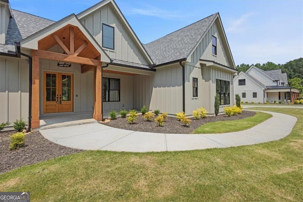 Gainesville, Georgia, 30506, United States, 5 Bedrooms Bedrooms, ,4 BathroomsBathrooms,Residential,For Sale,1909914