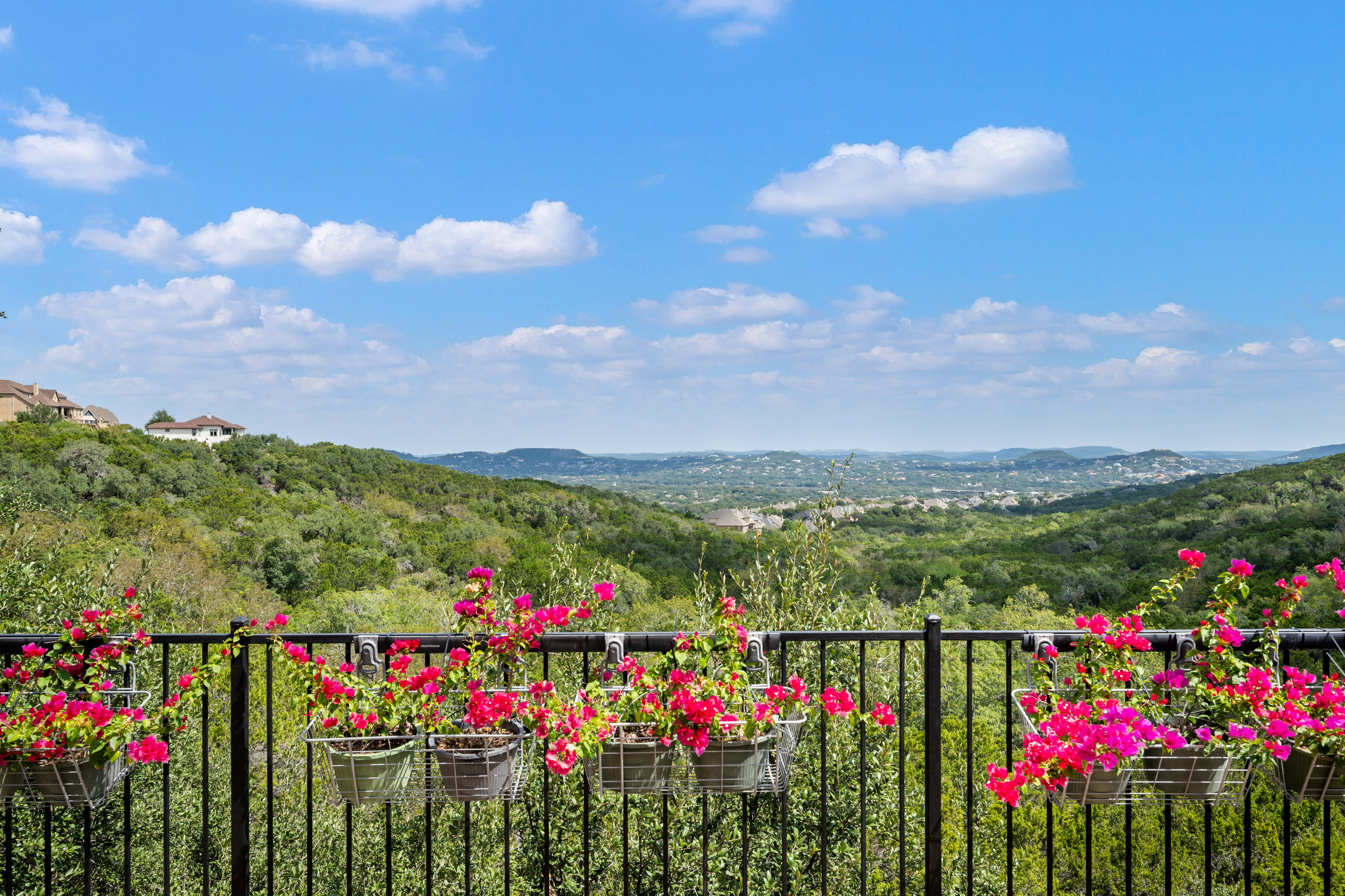  Single-Story Luxury Retreat in Stonewall Estates - 物件實景
