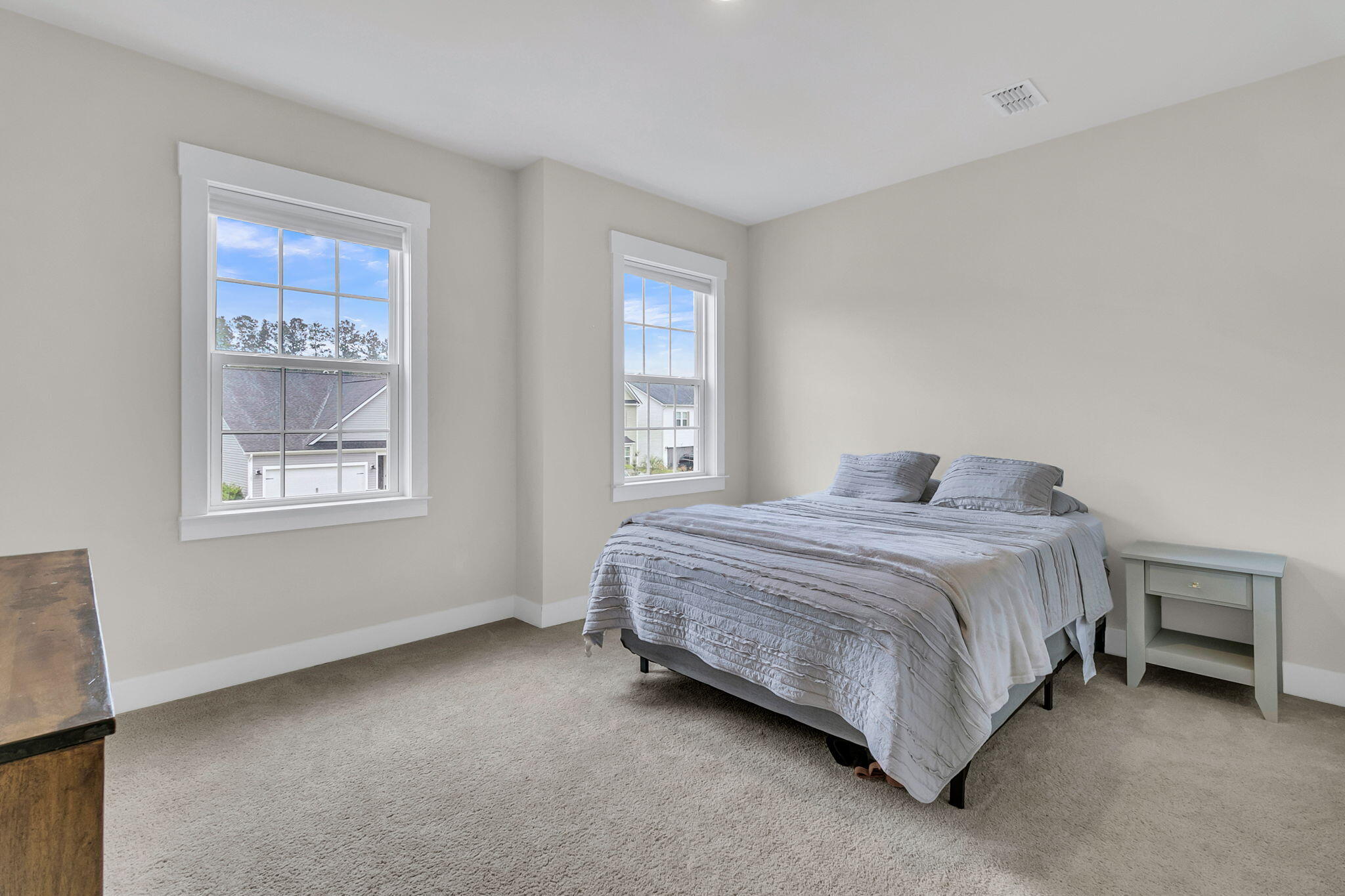 Summerville, South Carolina, 29486, United States, 4 Bedrooms Bedrooms, ,4 BathroomsBathrooms,Residential,For Sale,1974622