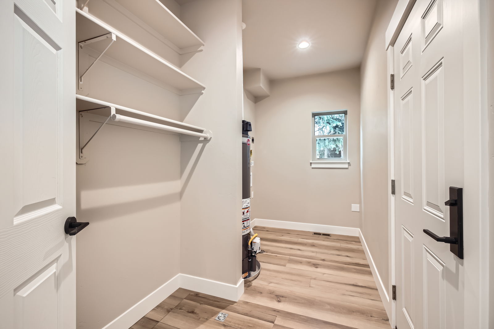 Woodland Park, Colorado, 80863, United States, 2 Bedrooms Bedrooms, ,1 BathroomBathrooms,Residential,For Sale,1857944