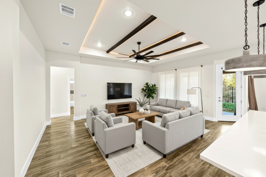 Kerrville, Texas, 78028, United States, 4 Bedrooms Bedrooms, ,3 BathroomsBathrooms,Residential,For Sale,2008788