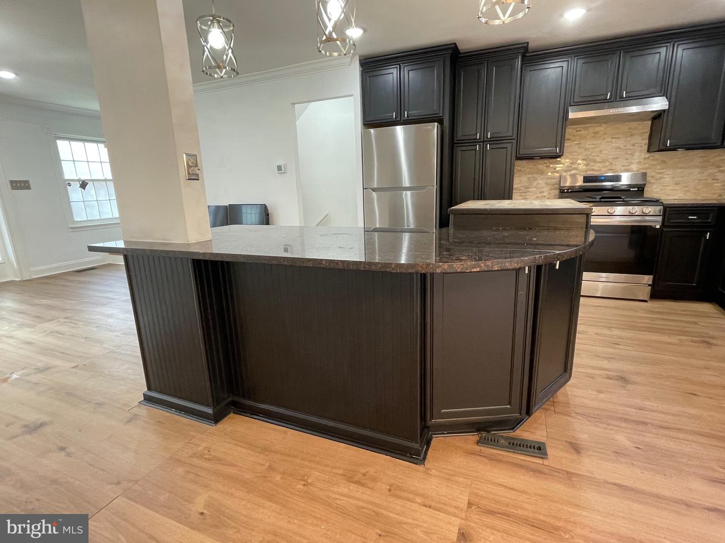 Centreville, Virginia, 20120, United States, 3 Bedrooms Bedrooms, ,2 BathroomsBathrooms,Residential,For Sale,1988924