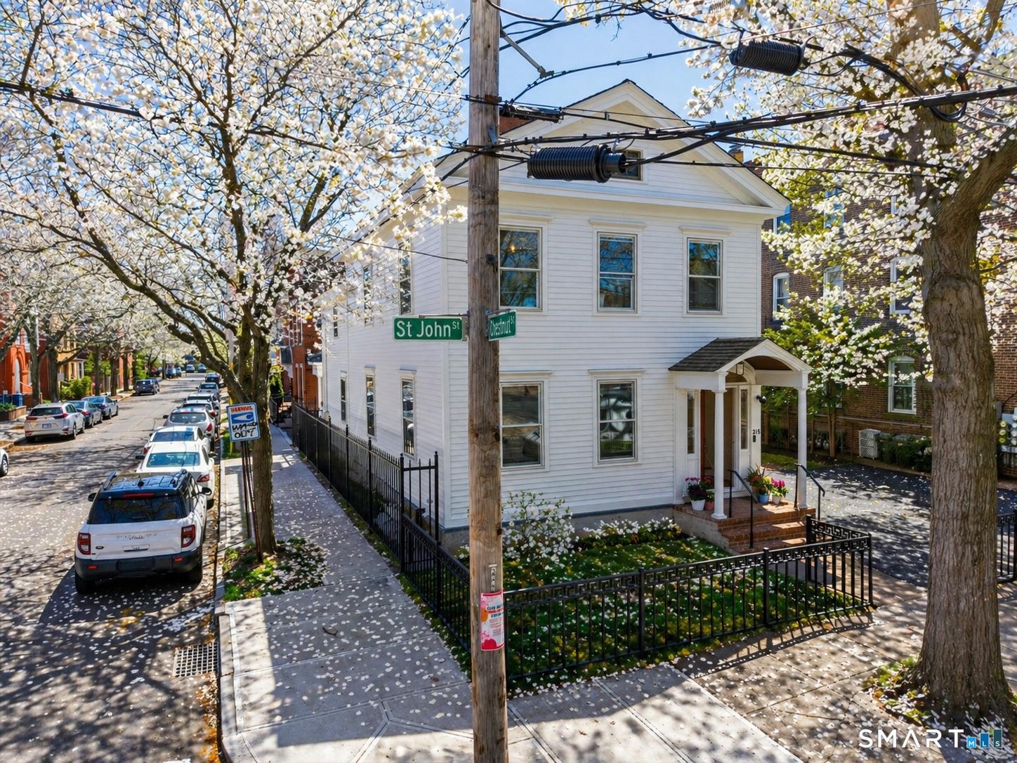 322, Connecticut, 06511, United States, 4 Bedrooms Bedrooms, ,3 BathroomsBathrooms,Residential,For Sale,2040679