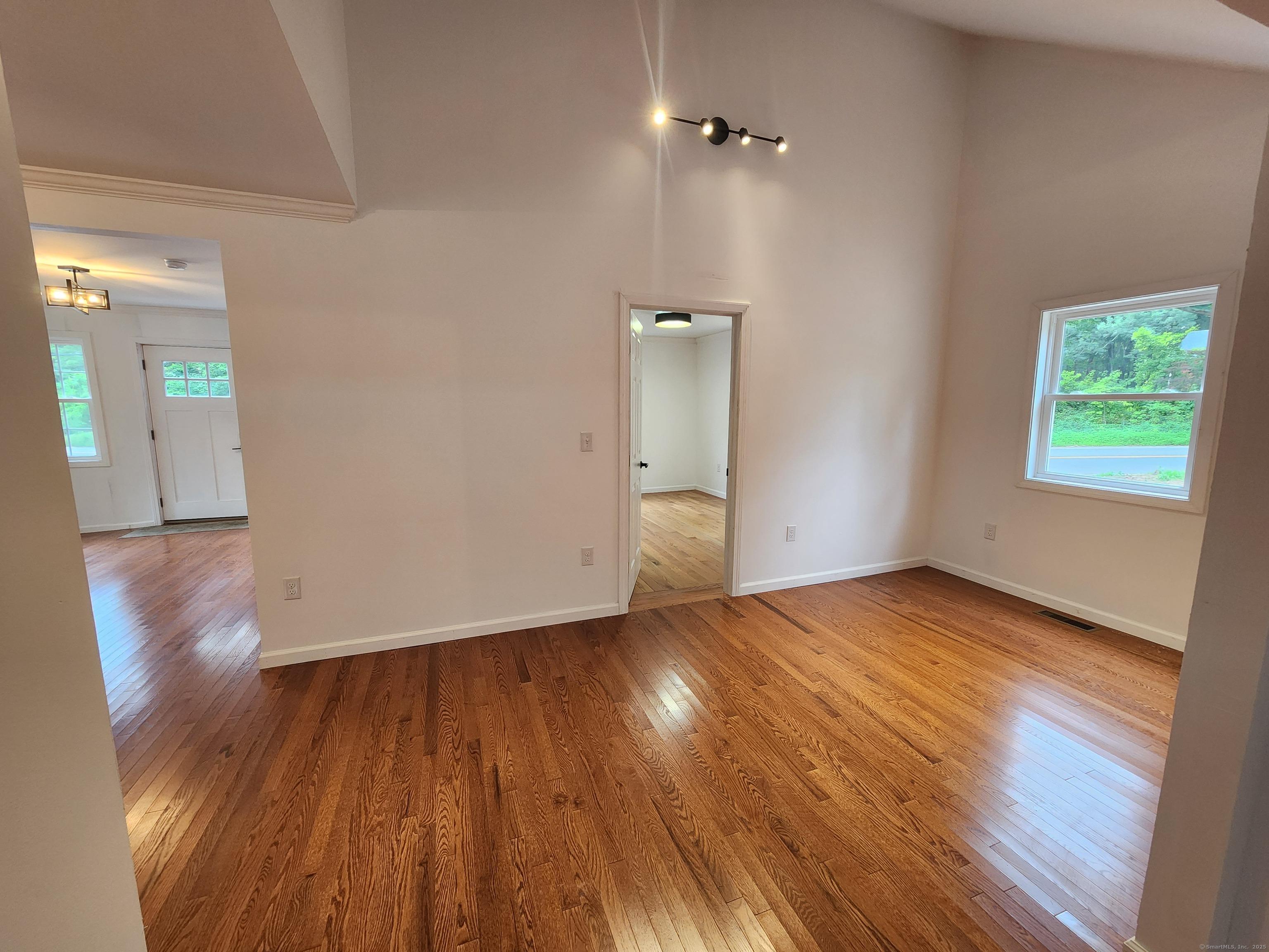 East Haddam, Connecticut, 06469, United States, 3 Bedrooms Bedrooms, ,3 BathroomsBathrooms,Residential,For Sale,1983406