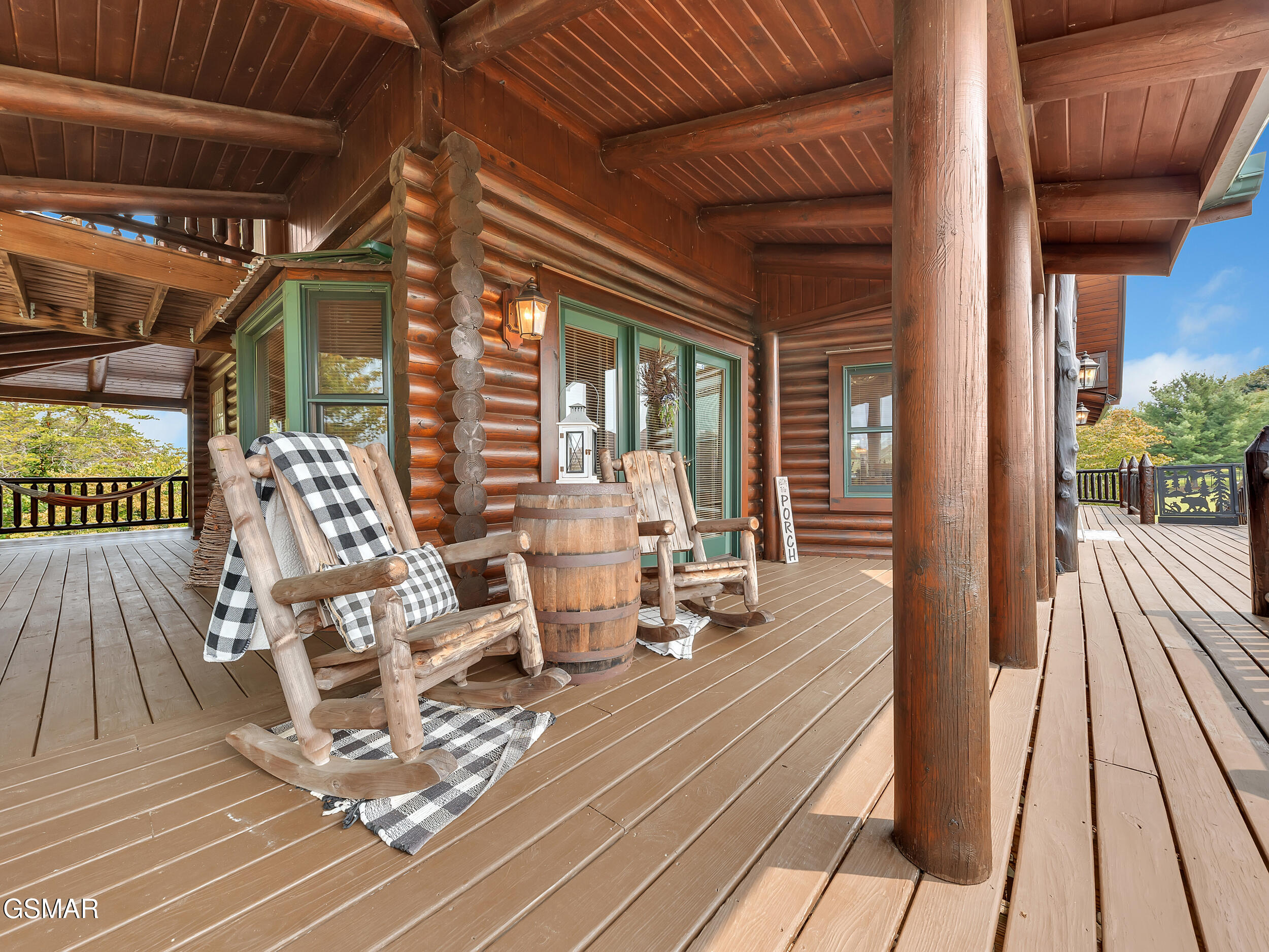 Dandridge, Tennessee, 37725, United States, 3 Bedrooms Bedrooms, ,4 BathroomsBathrooms,Residential,For Sale,1978849