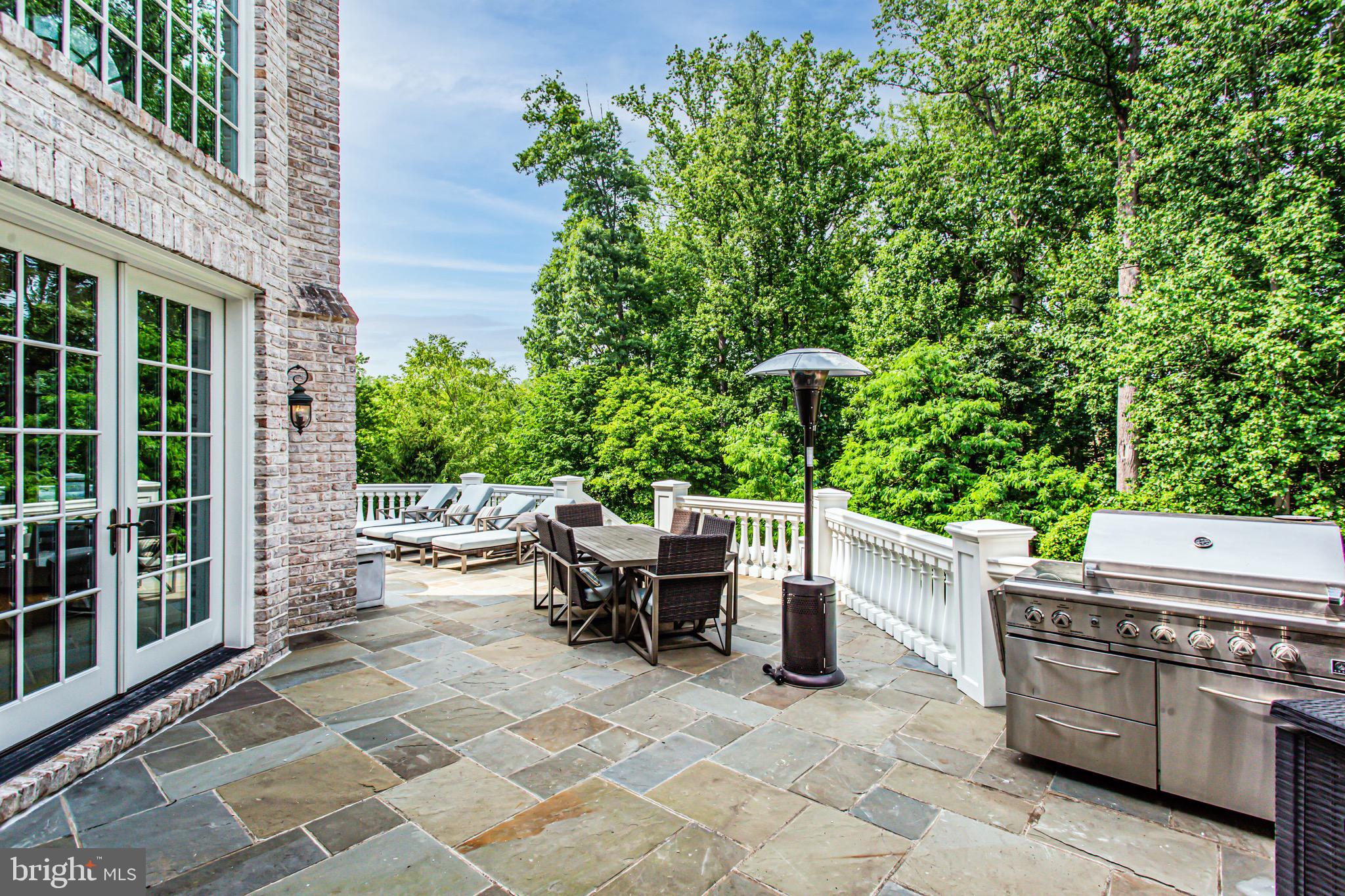 Mclean, Virginia, 22102, United States, 7 Bedrooms Bedrooms, ,10 BathroomsBathrooms,Residential,For Sale,1842537