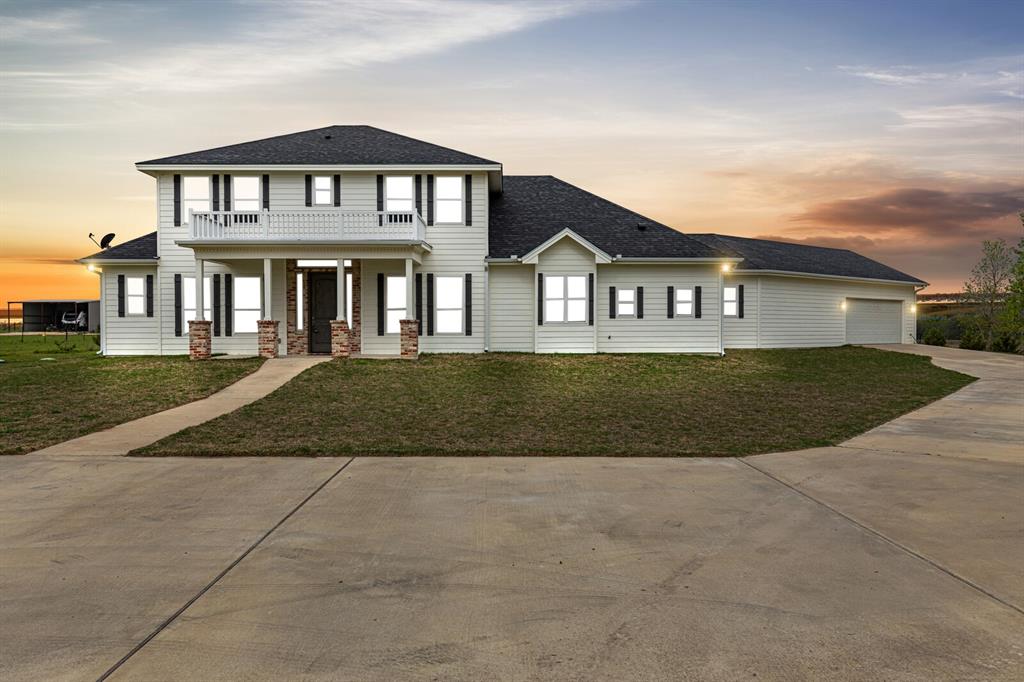 Holland, Texas, 76534, United States, 6 Bedrooms Bedrooms, ,6 BathroomsBathrooms,Residential,For Sale,1986068
